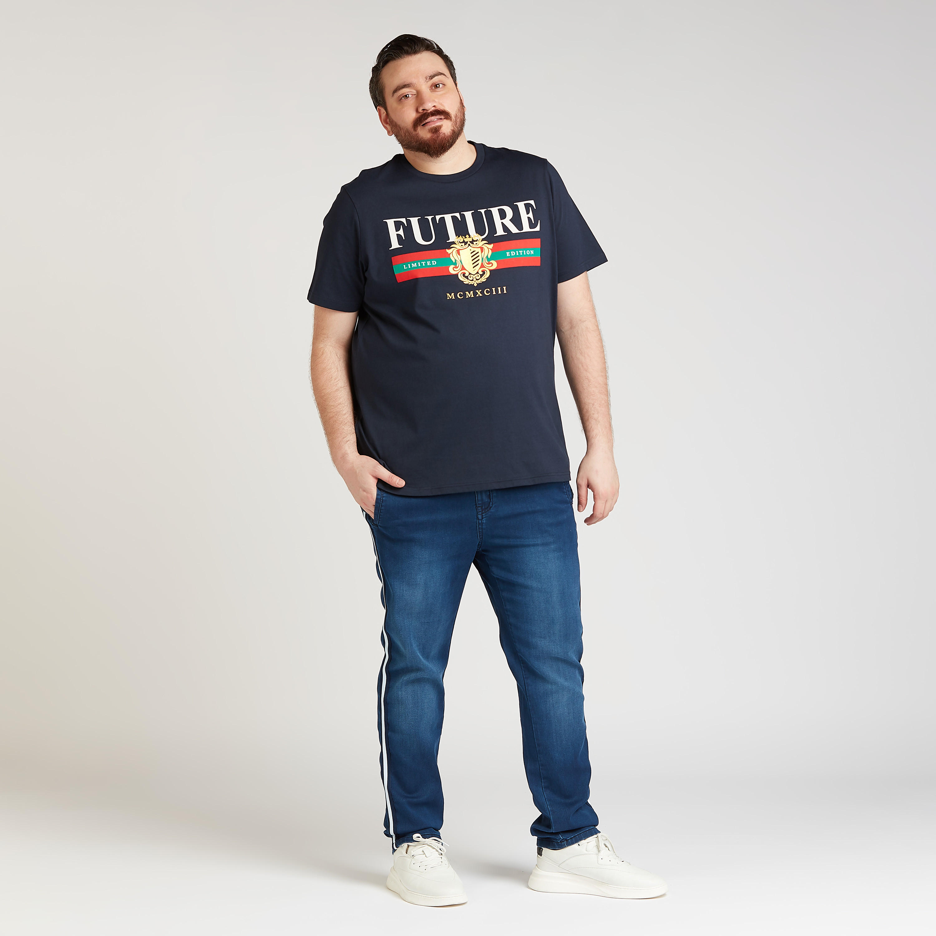تيشيرت مستدام بياقة ضيّقة وأكمام قصيرة وطبعات-men-clothing-tshirtsandpolos-tshirts-image-3