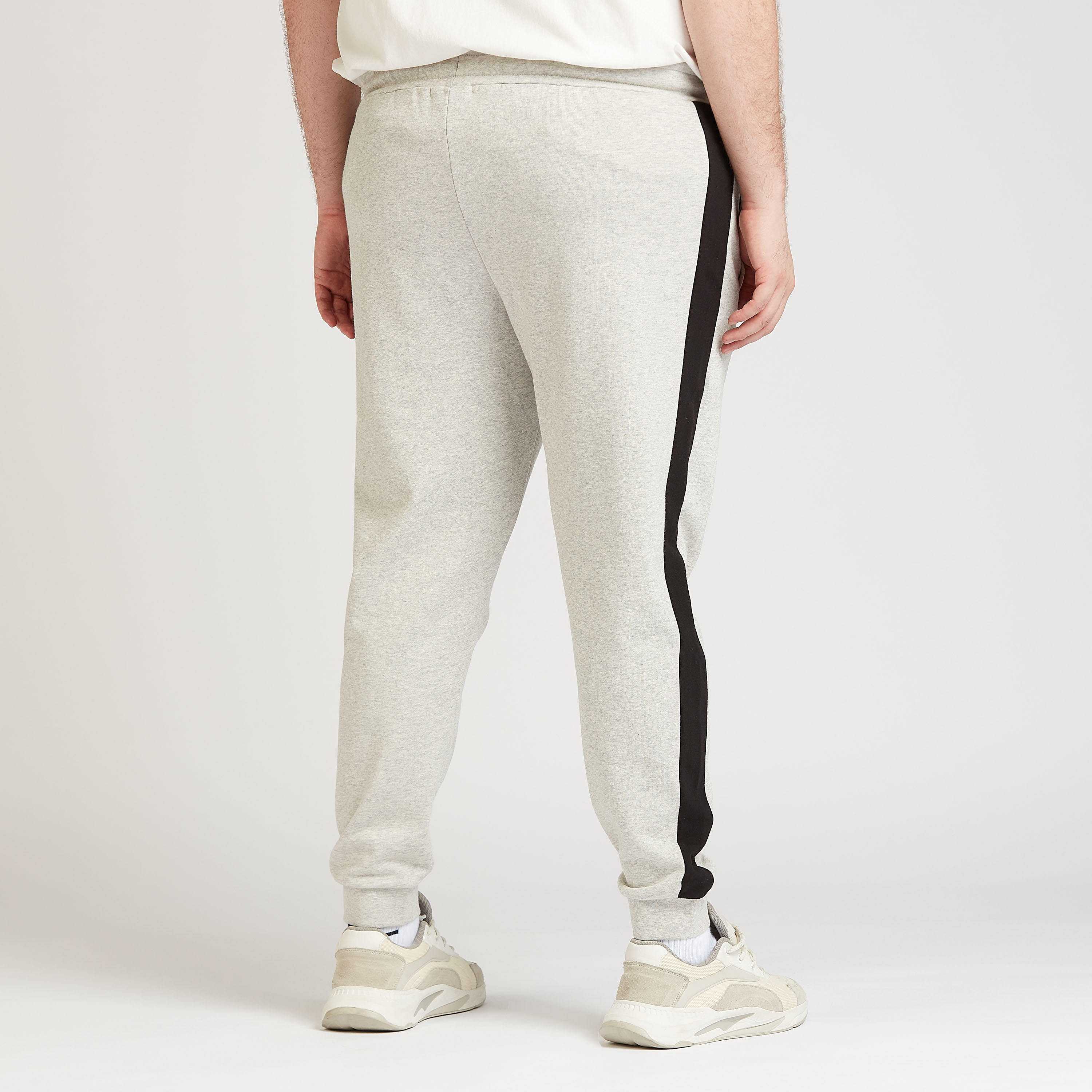 بنطلون رياضي مستدام سادة بخصر متوسّط الارتفاع  ورباط إغلاق وجيوب-men-clothing-bottoms-joggers-image-2