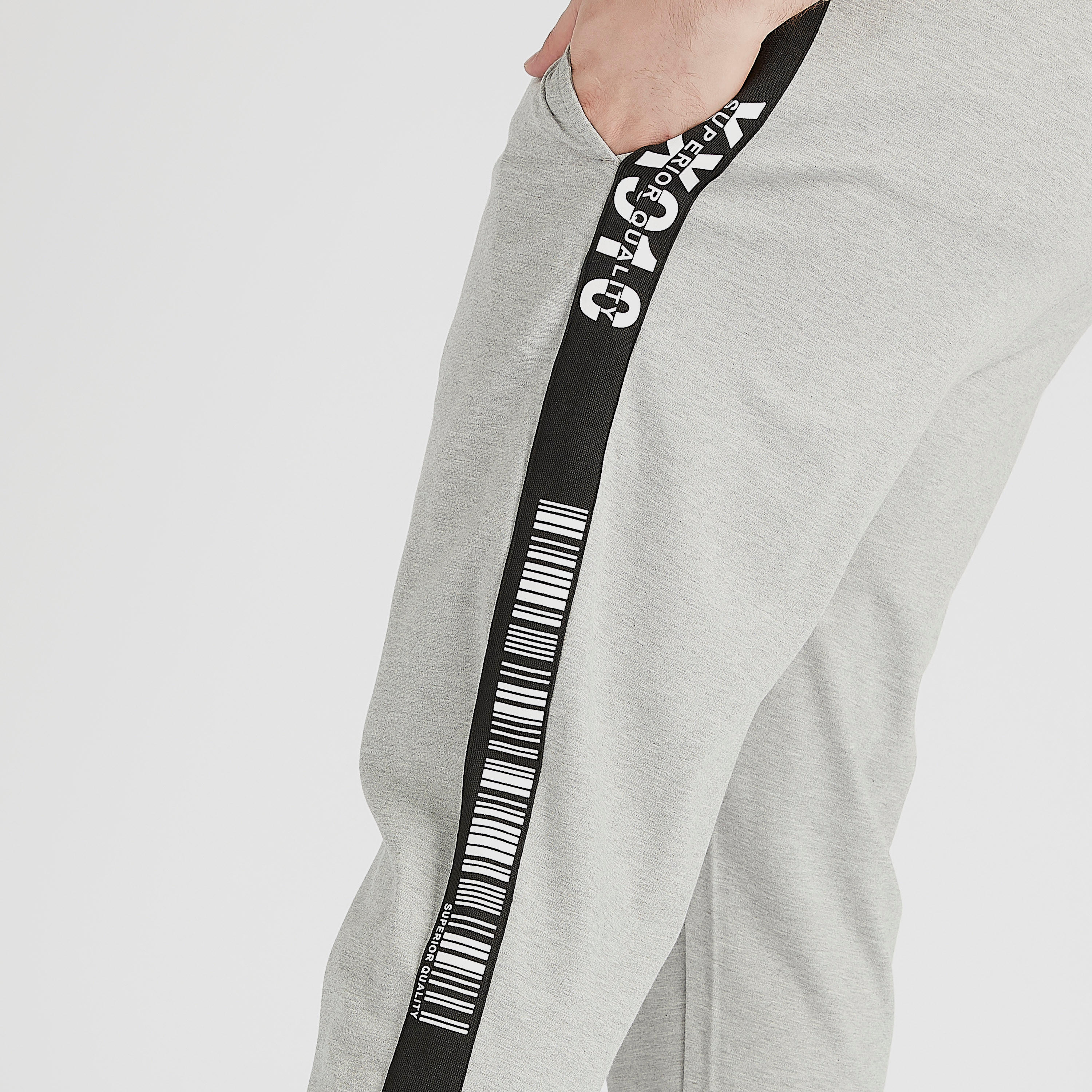 بنطلون رياضي سادة بخصر مرتفع وتفاصيل شريطة بطبعات وجيوب-men-clothing-bottoms-joggers-image-3