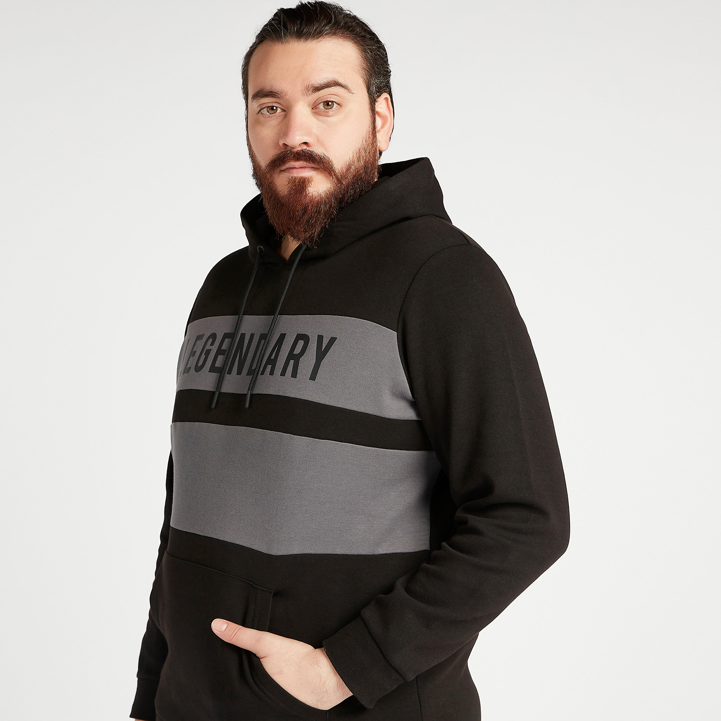 هودي بأكمام طويلة وجيوب وطبعات-men-winterwear-hoodiesandsweatshirts-image-5