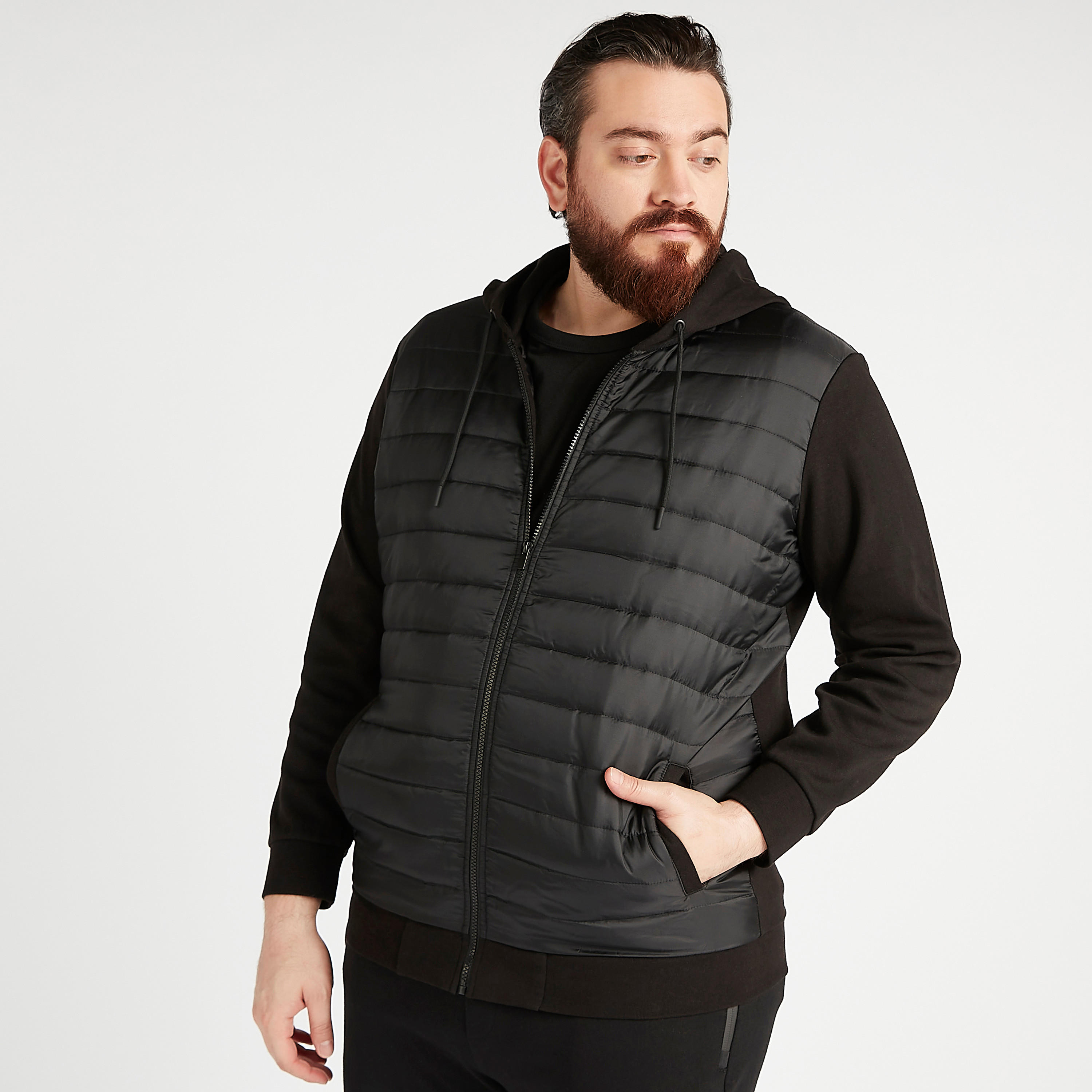 جاكيت بافر مستدام بقبّعة وجيوب وأكمام طويلة-men-winterwear-hoodiesandsweatshirts-image-3