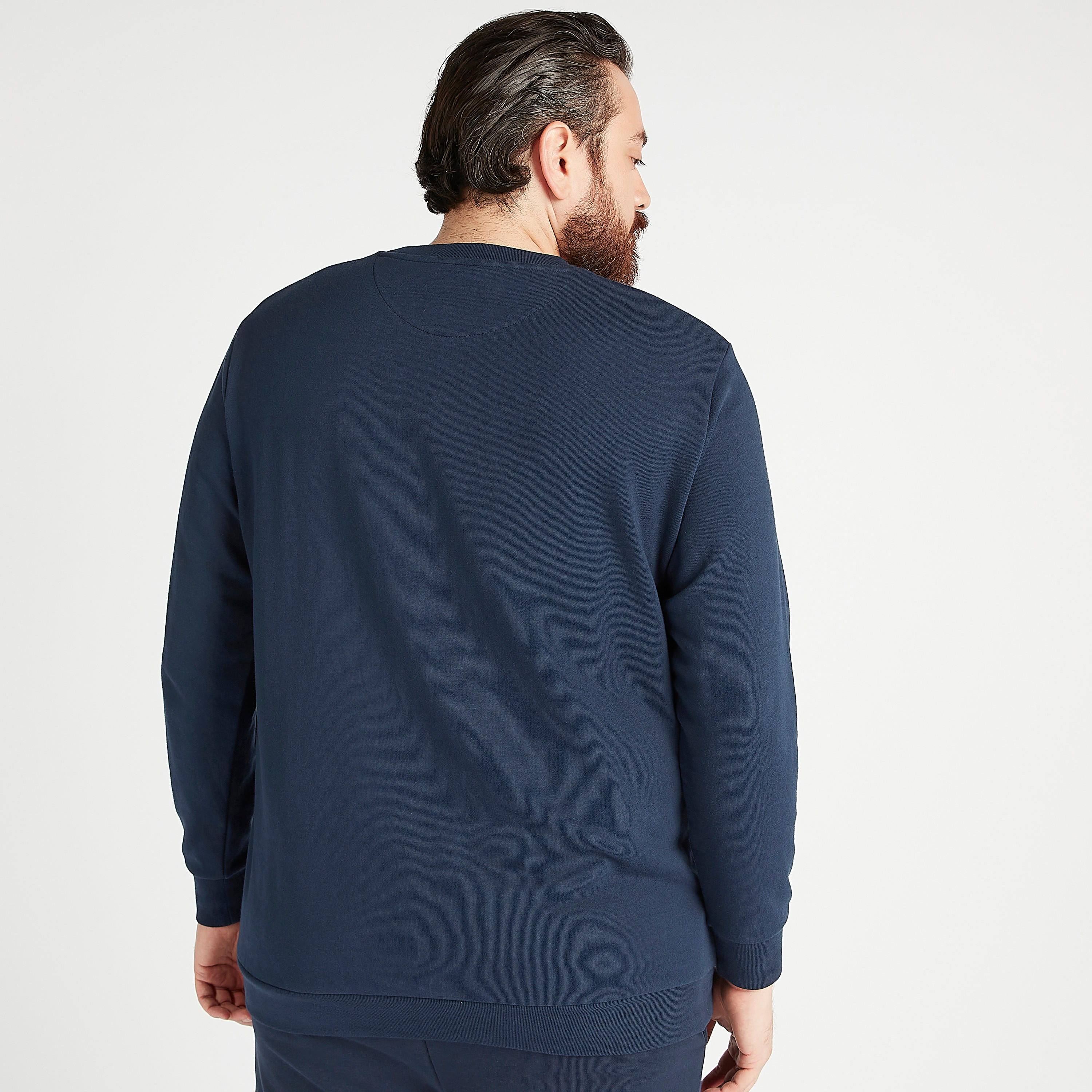سويت شيرت مستدام بياقة ضيقة وأكمام طويلة وطبعات-men-winterwear-hoodiesandsweatshirts-image-4