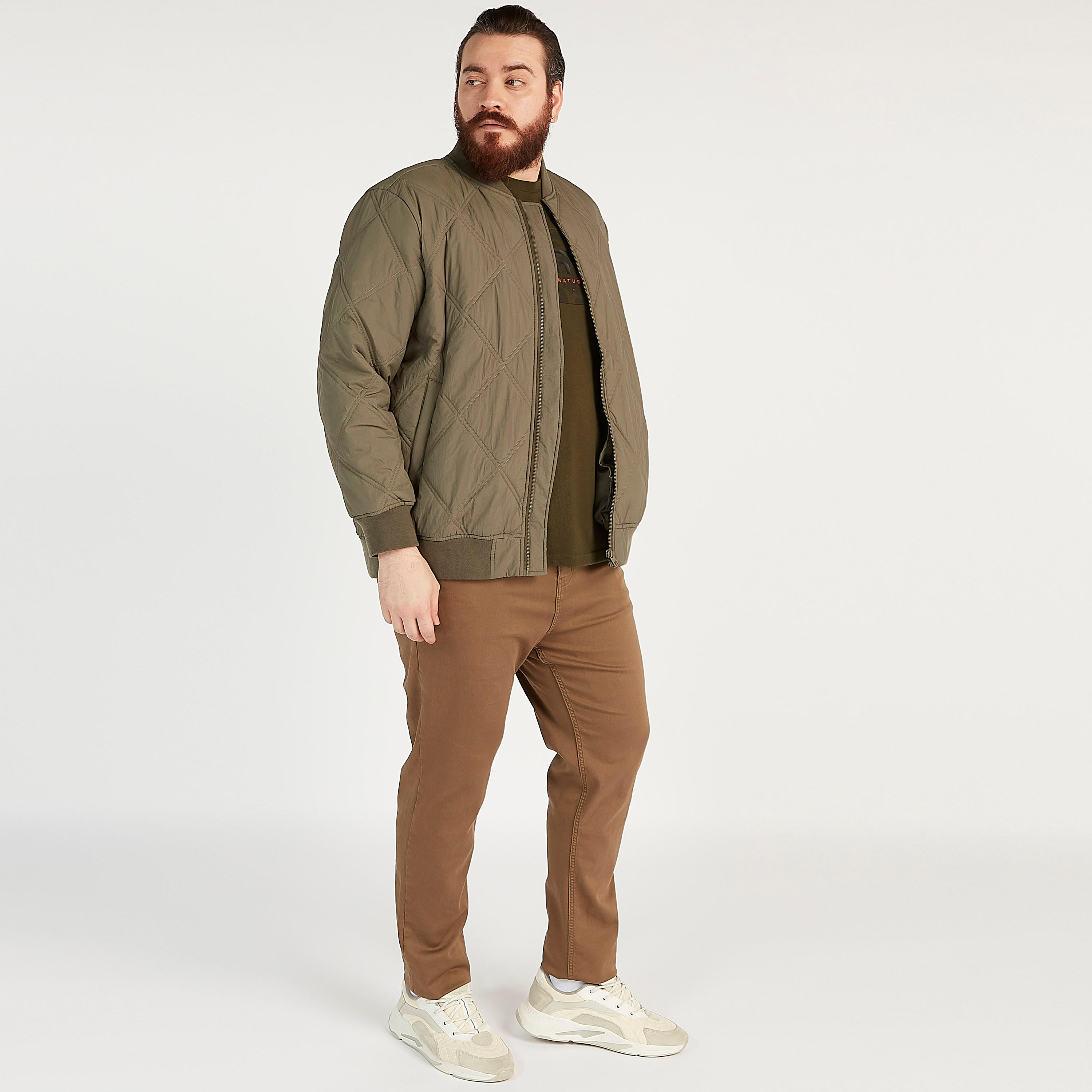 جاكيت بومبر مستدام مبطّن بأكمام طويلة وجيوب-men-clothing-jacketsandblazers-jackets-image-1
