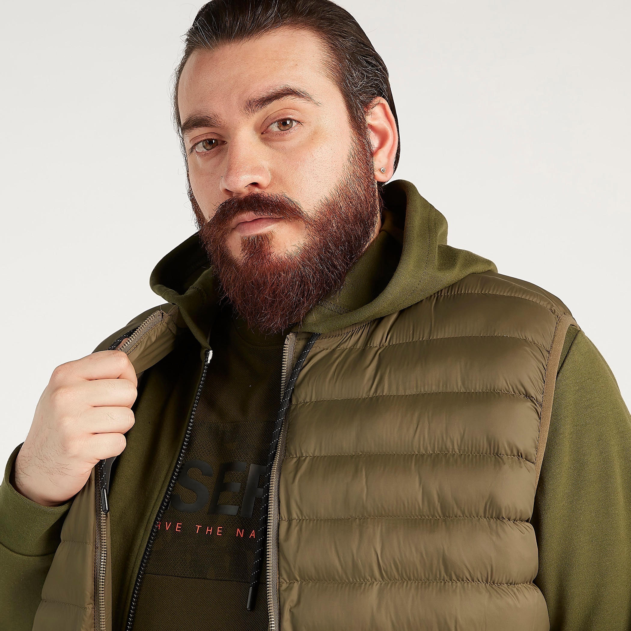 Sustainable Quilted Zip Through Gilet Jacket with Pockets-men-clothing-jacketsandblazers-jackets-image-3