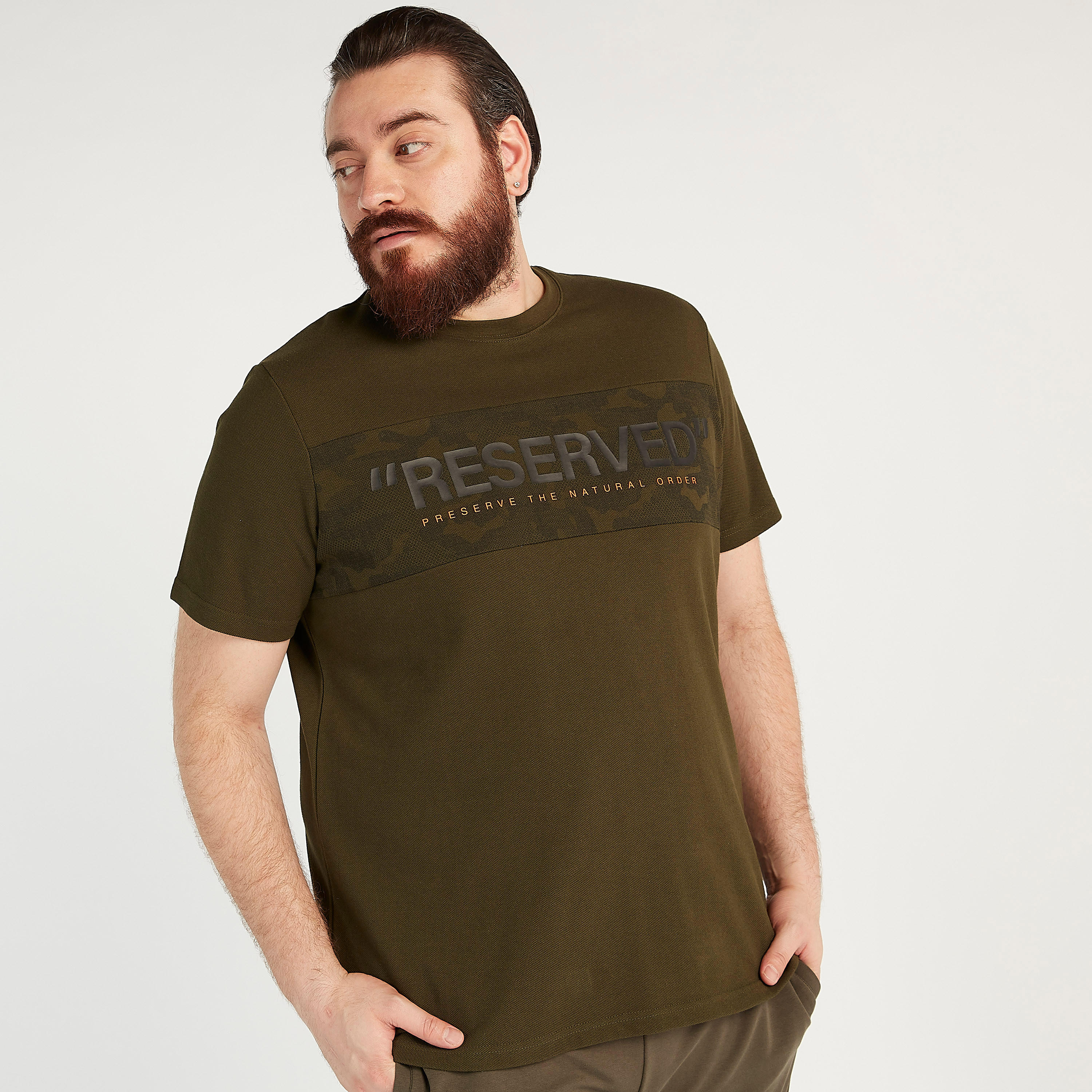 تيشيرت مستدام بياقة ضيّقة وأكمام قصيرة وطبعات-men-clothing-tshirtsandpolos-tshirts-image-1