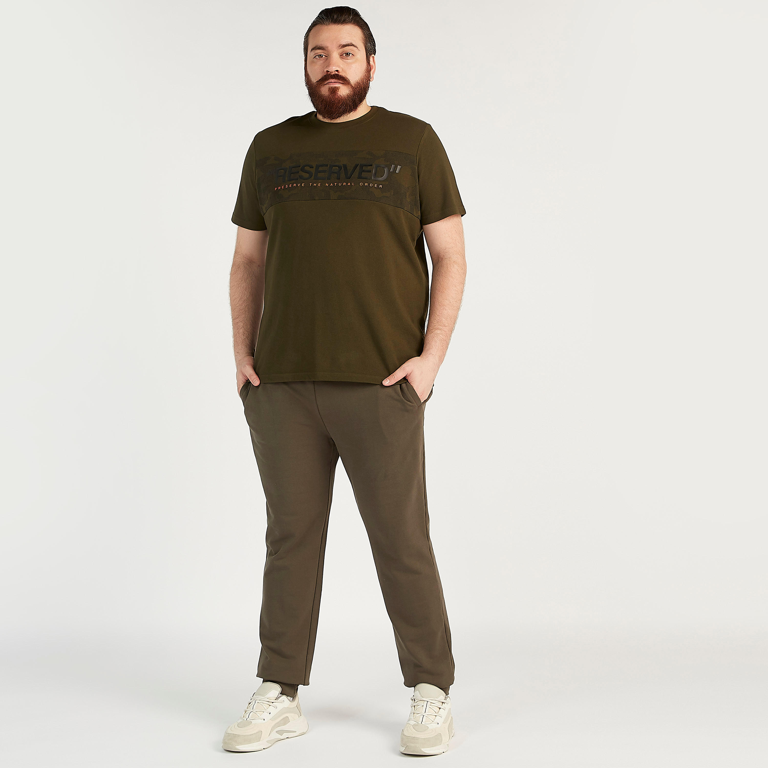 تيشيرت مستدام بياقة ضيّقة وأكمام قصيرة وطبعات-men-clothing-tshirtsandpolos-tshirts-image-2