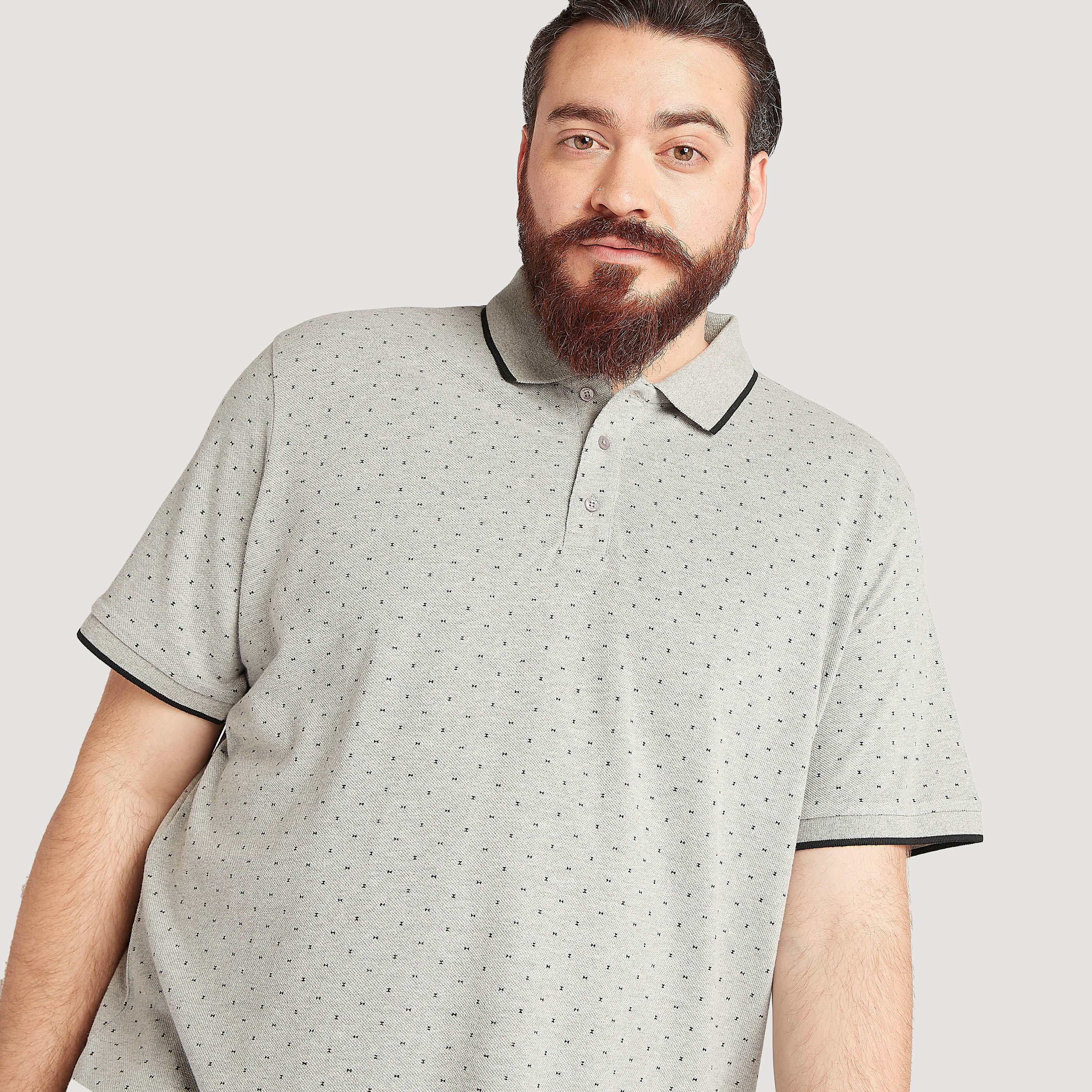 تيشيرت بولو مستدام بأكمام قصيرة وتفاصيل خيوط بارزة وطبعات-men-clothing-tshirtsandpolos-polos-image-5
