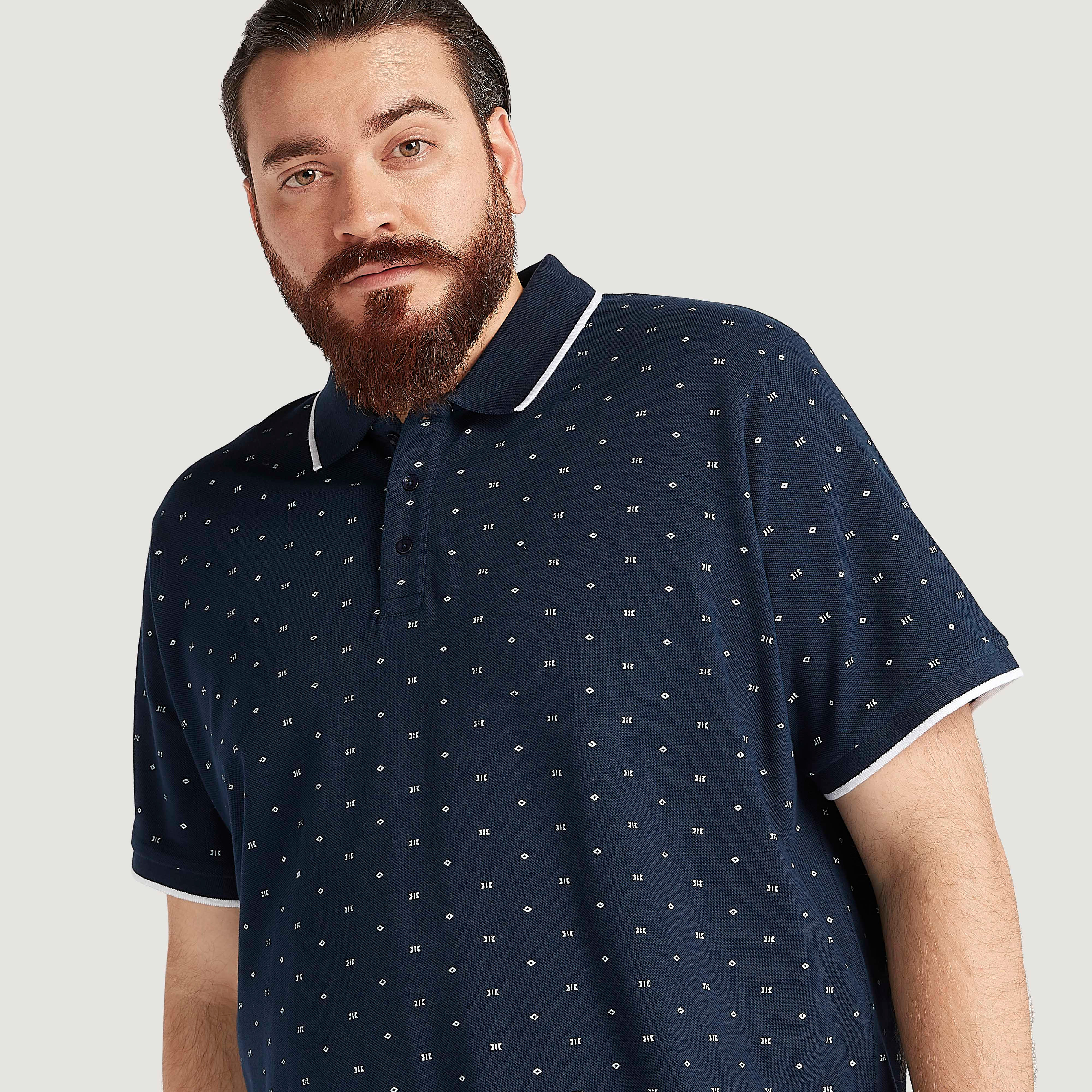 تيشيرت بولو مستدام بطبعات وتفاصيل خيوط بارزة متباينة-men-clothing-tshirtsandpolos-polos-image-3