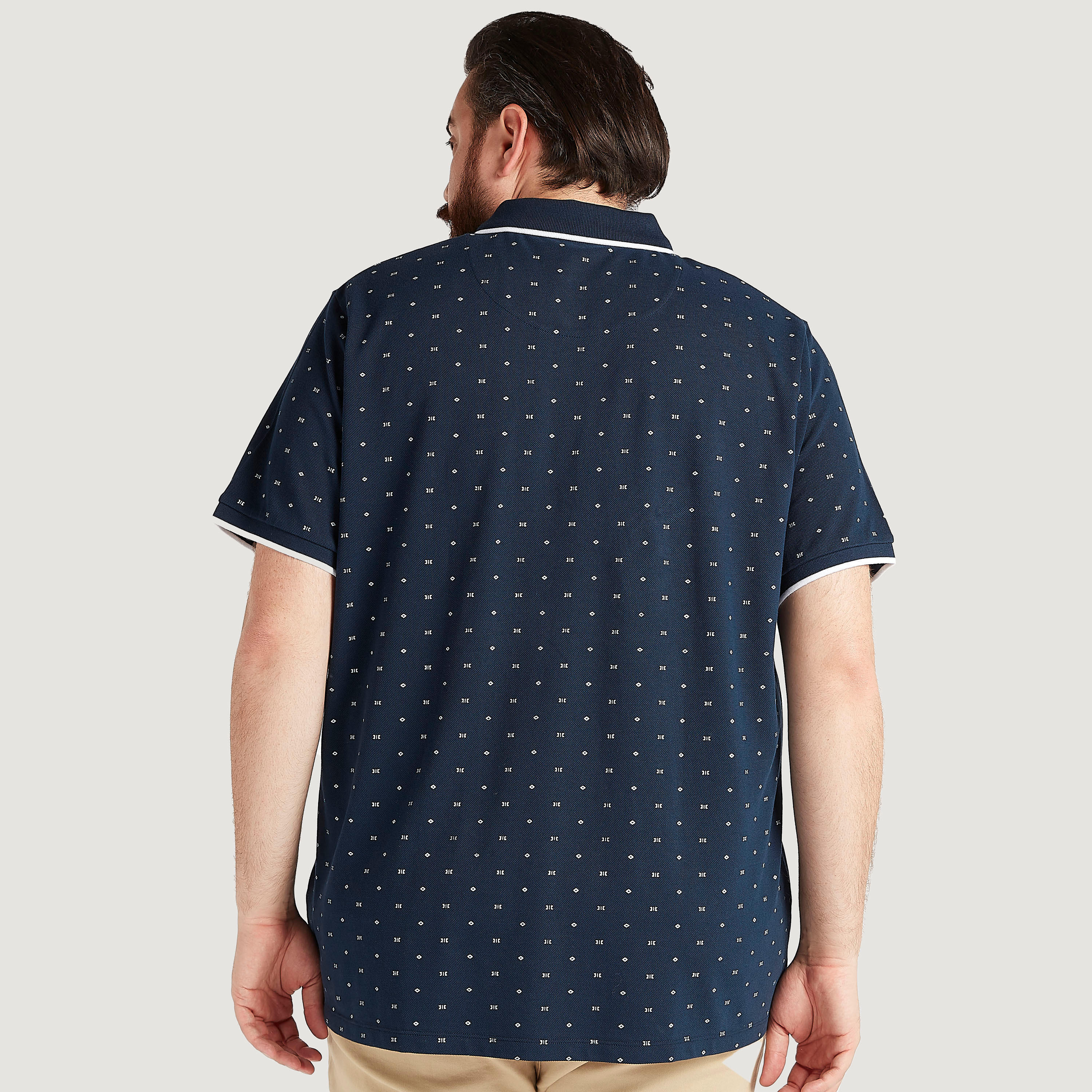 تيشيرت بولو مستدام بطبعات وتفاصيل خيوط بارزة متباينة-men-clothing-tshirtsandpolos-polos-image-4