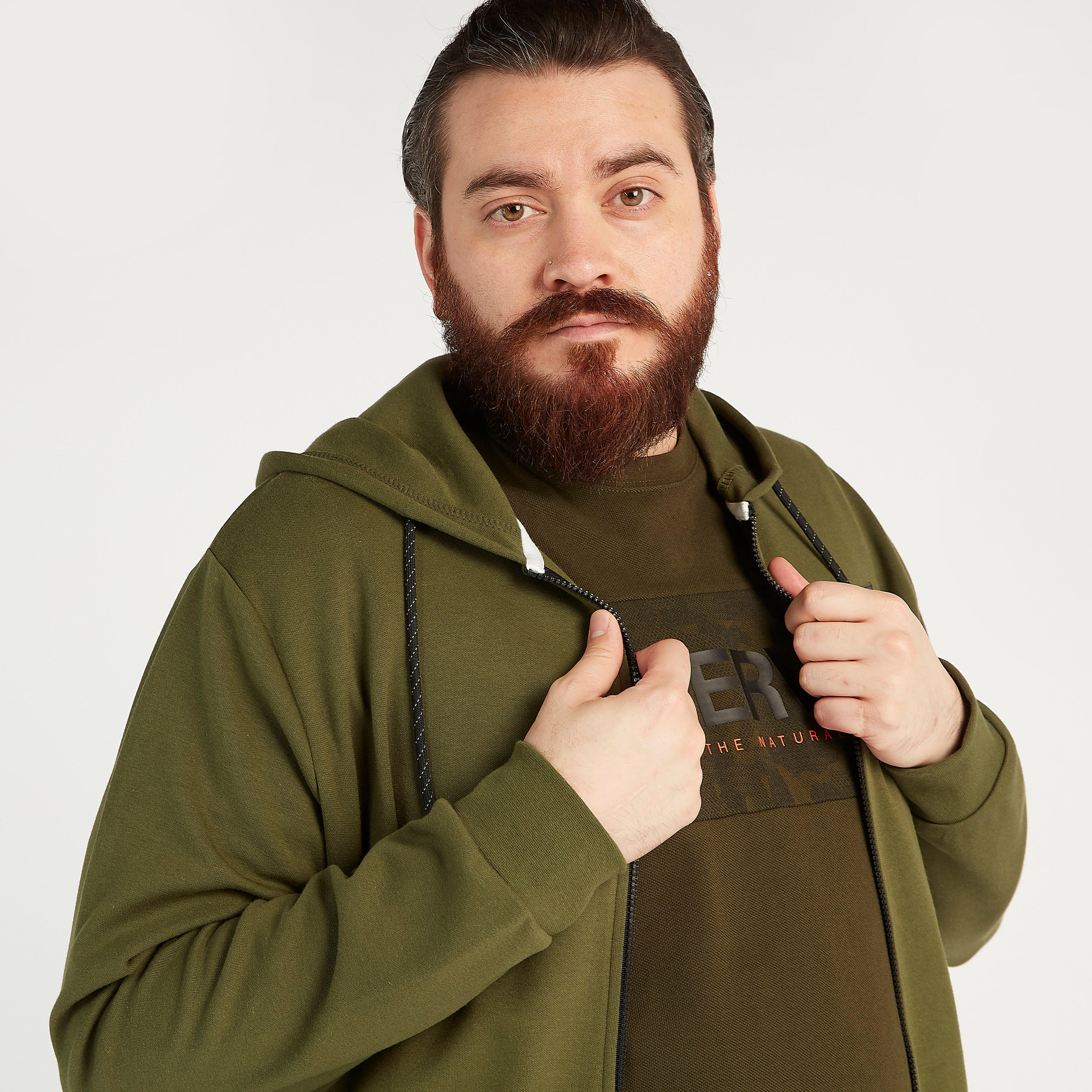 هودي مستدام سادة بسحّاب وأكمام طويلة-men-winterwear-hoodiesandsweatshirts-image-1