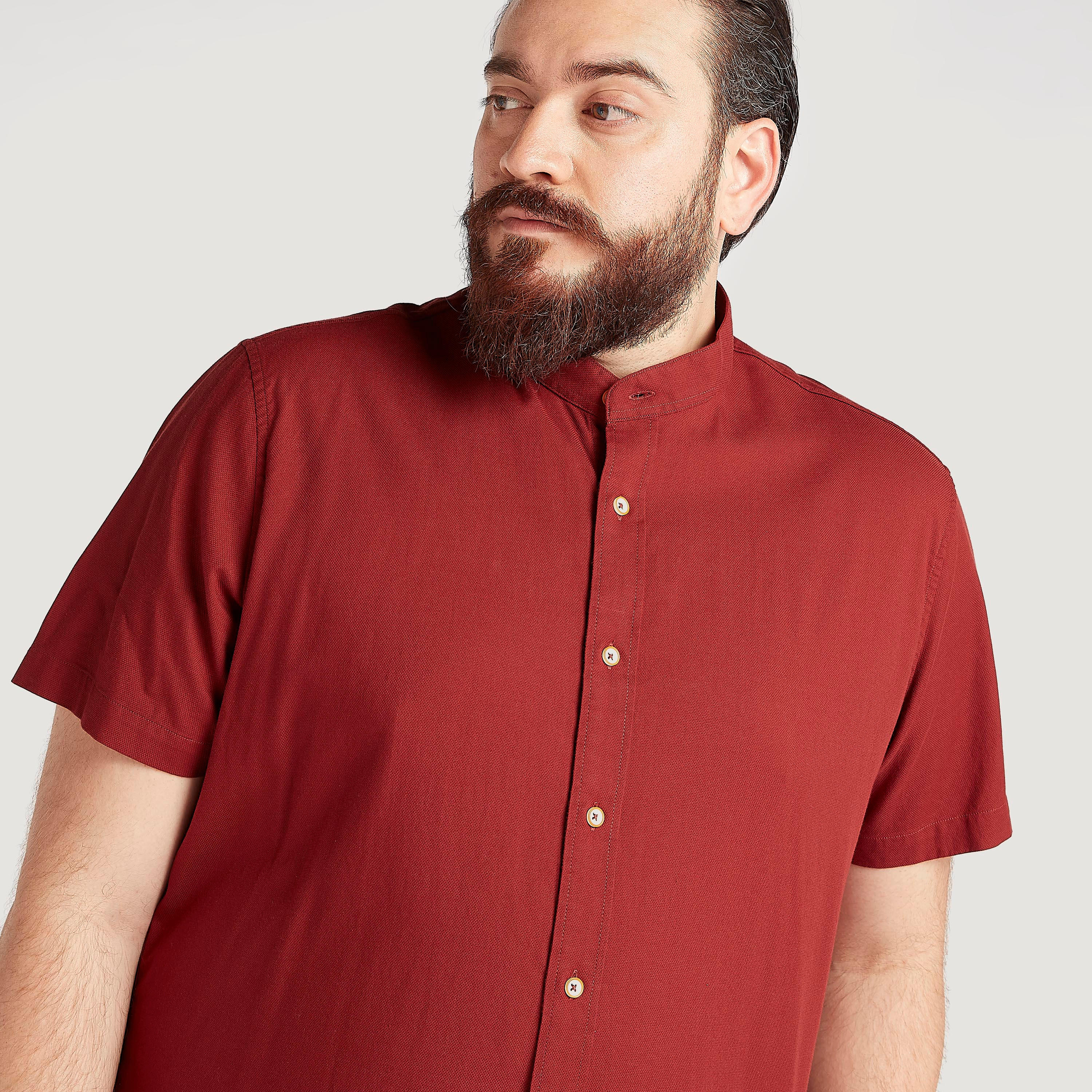 قميص بارز الملمس بياقة ماندارين وأكمام قصيرة-men-clothing-shirts-image-6