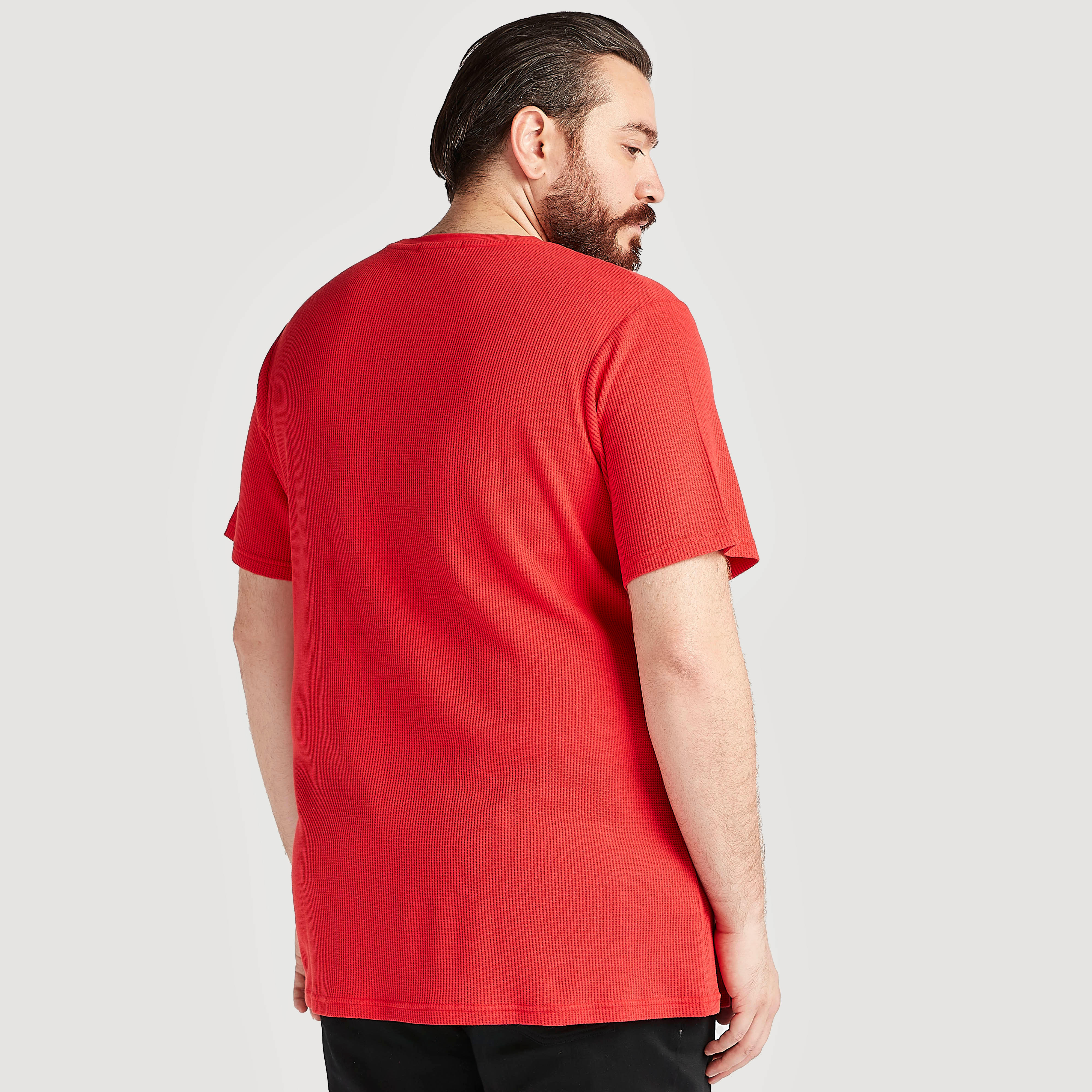 تيشيرت بياقة ضيّقة وأكمام قصيرة وطبعات-men-clothing-tshirtsandpolos-tshirts-image-4