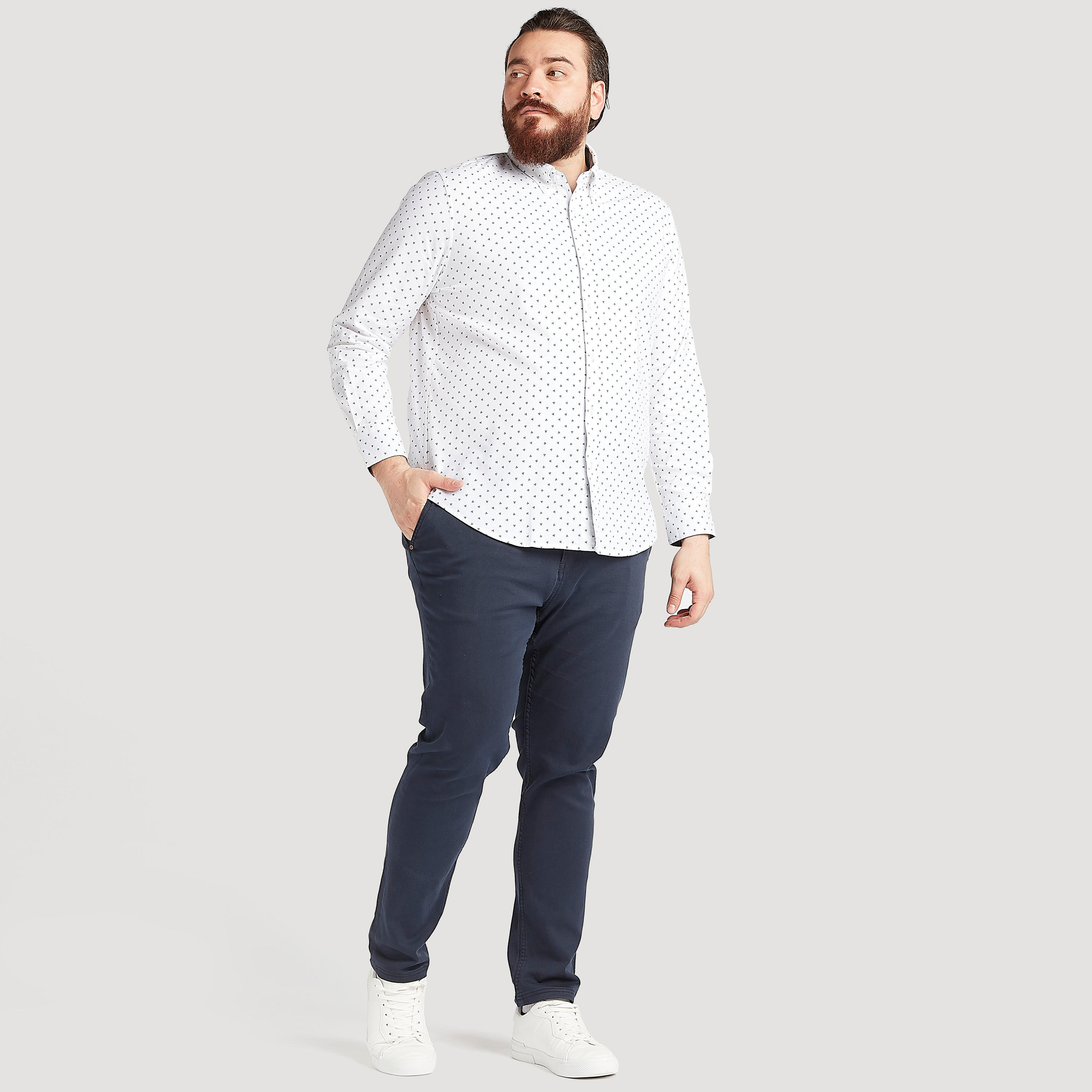 قميص بأكمام طويلة وزر سفلي وطبعات-men-clothing-shirts-image-4