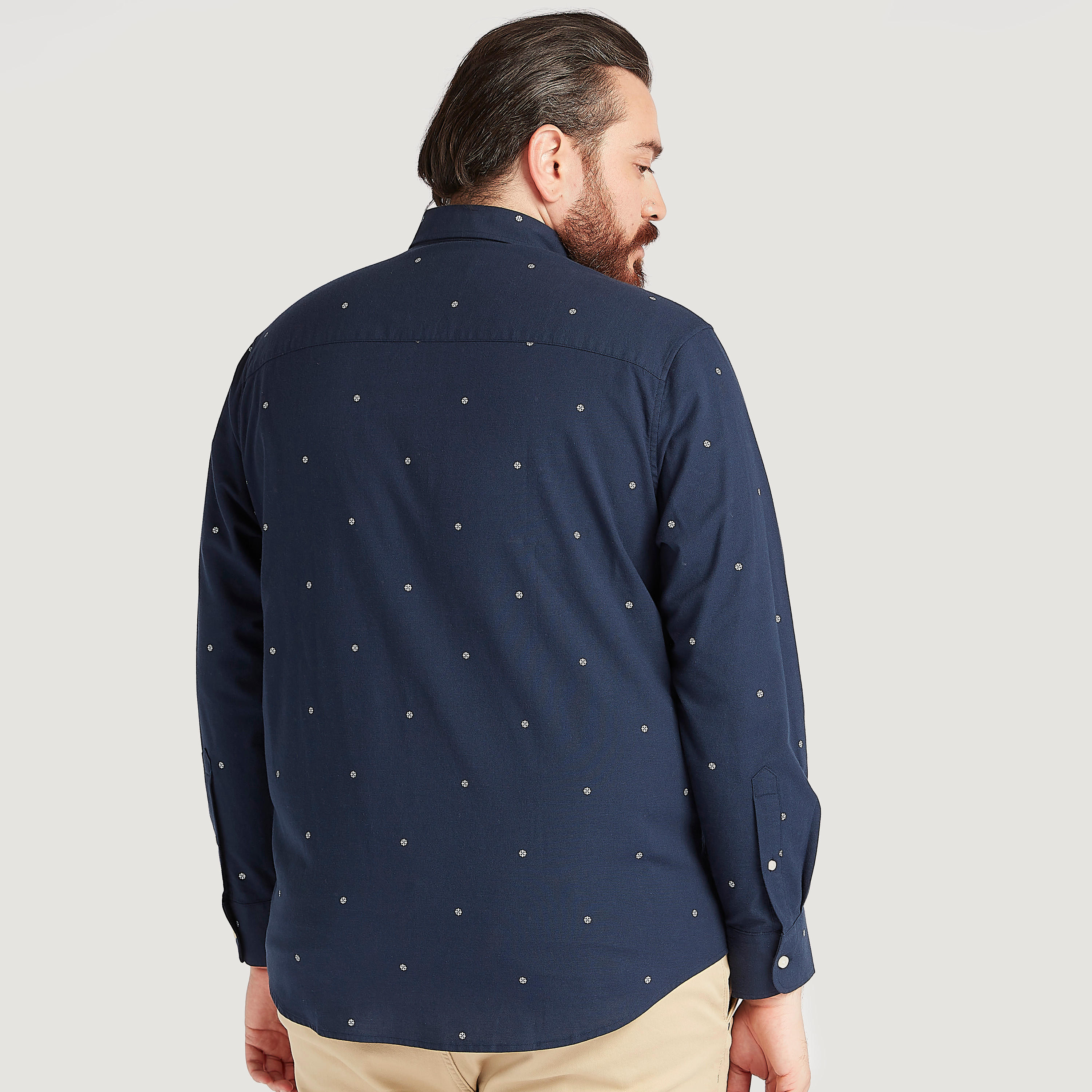 قميص بأكمام طويلة وزو سفلي وطبعات-men-clothing-shirts-image-2