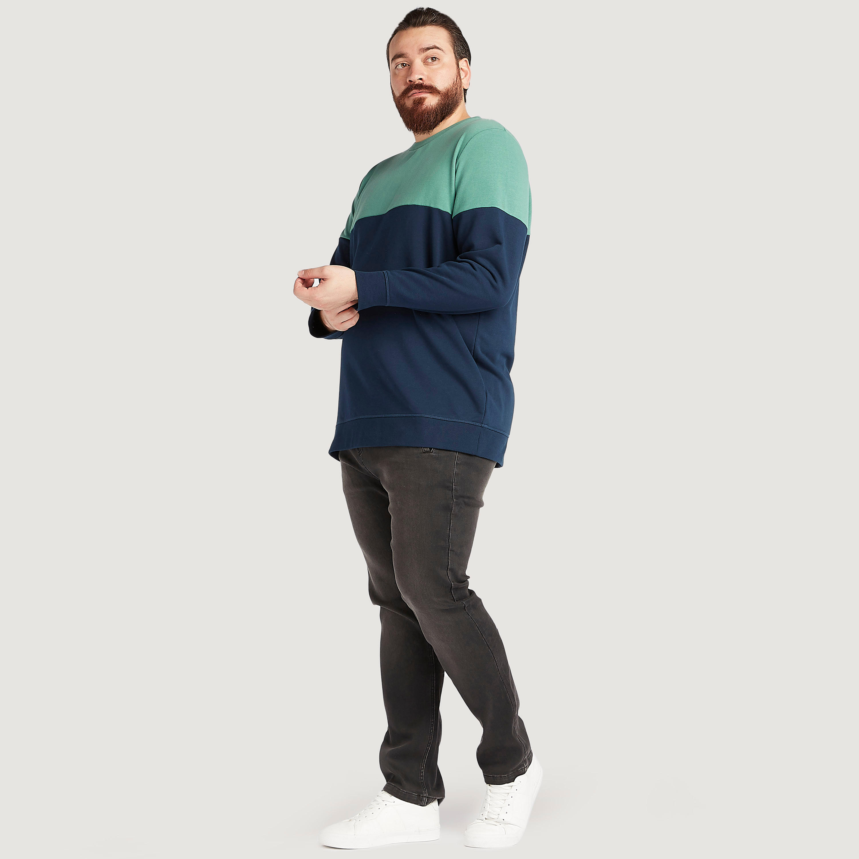 بنطلون جينز سادة برباط إغلاق وخصر متوسّط الارتفاع-men-clothing-bottoms-jeans-image-4