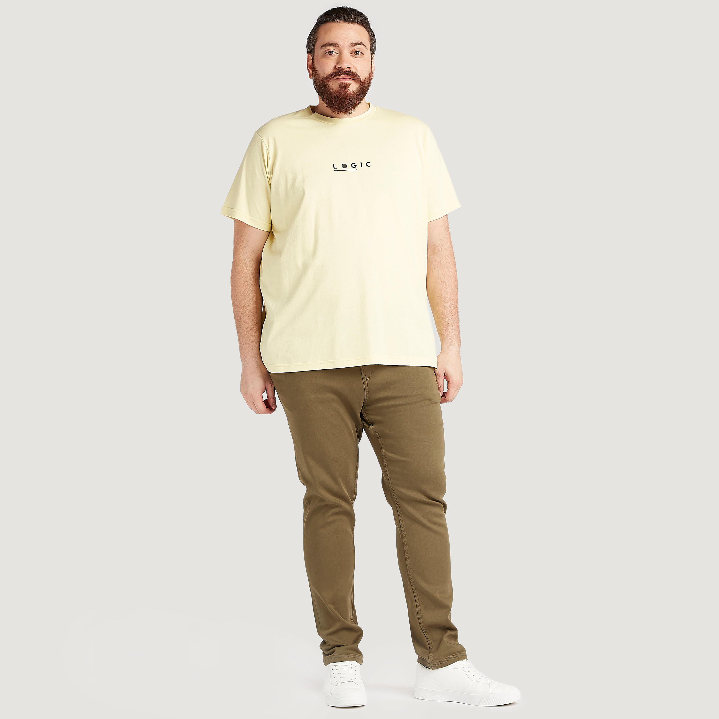 تيشيرت بياقة ضيقة وأكمام قصيرة وطبعات-men-clothing-tshirtsandpolos-tshirts-image-4