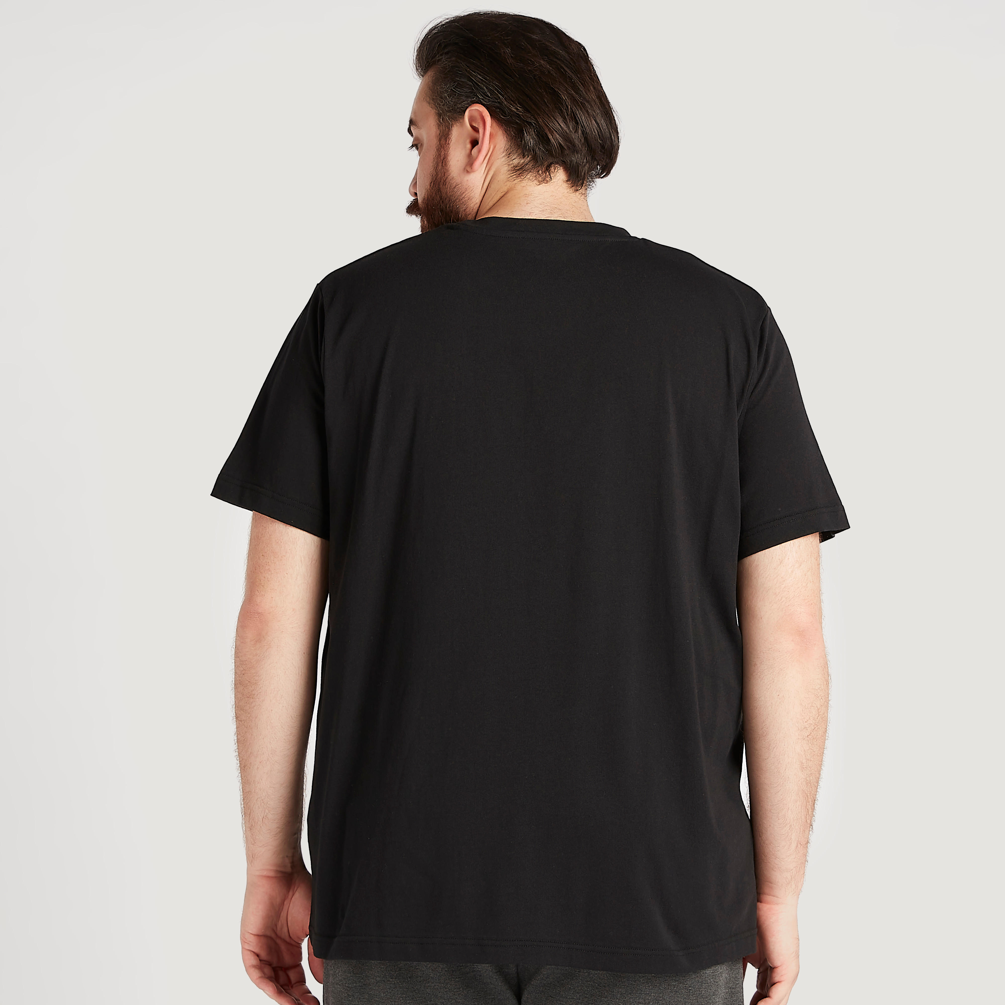 تيشيرت بياقة ضيقة وأكمام قصيرة وطبعات-men-clothing-tshirtsandpolos-tshirts-image-4