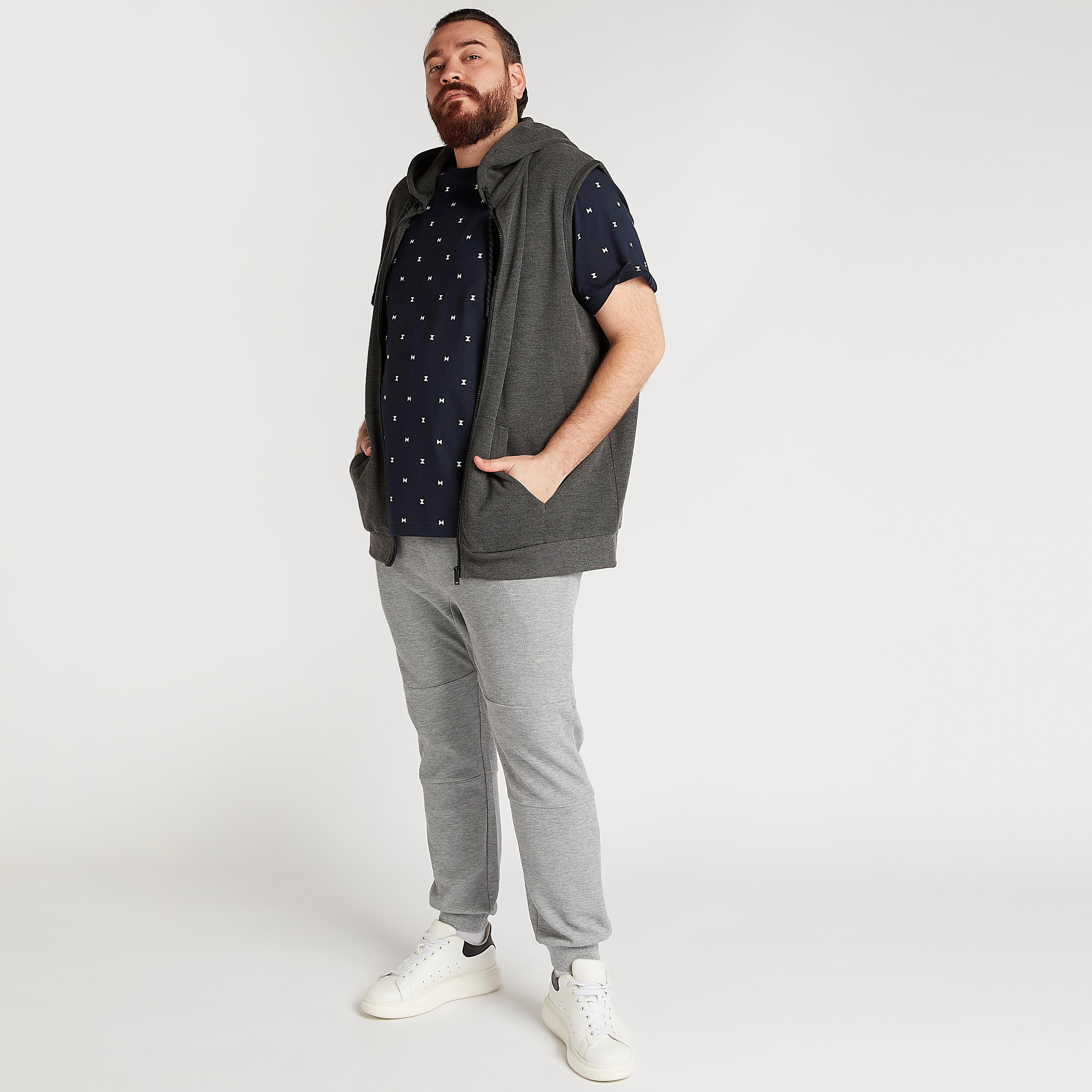 هودي سادة بجيوب وسحّاب-men-winterwear-hoodiesandsweatshirts-image-5