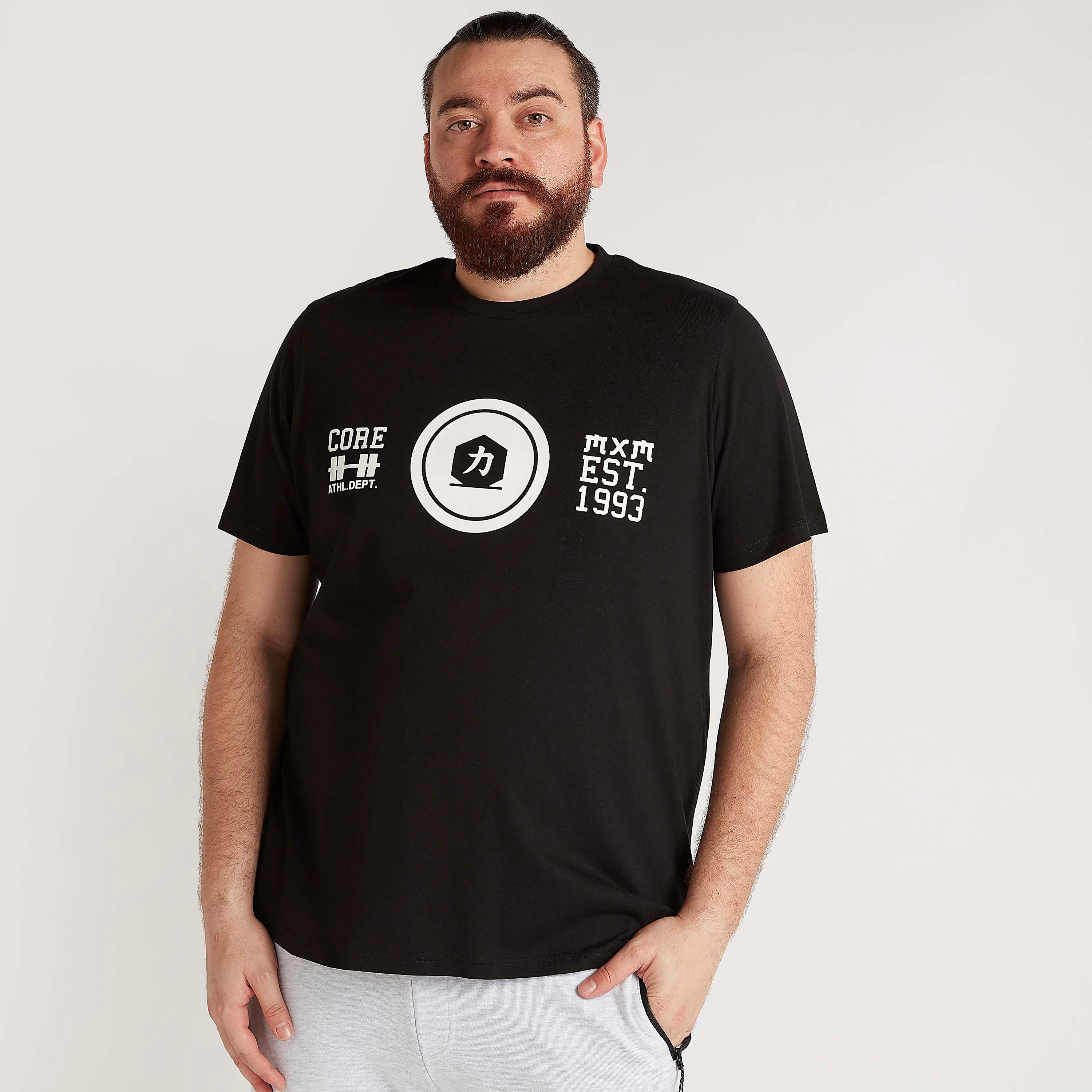 تيشيرت بياقة ضيّقة وأكمام قصيرة وطبعات-men-clothing-tshirtsandpolos-tshirts-image-4