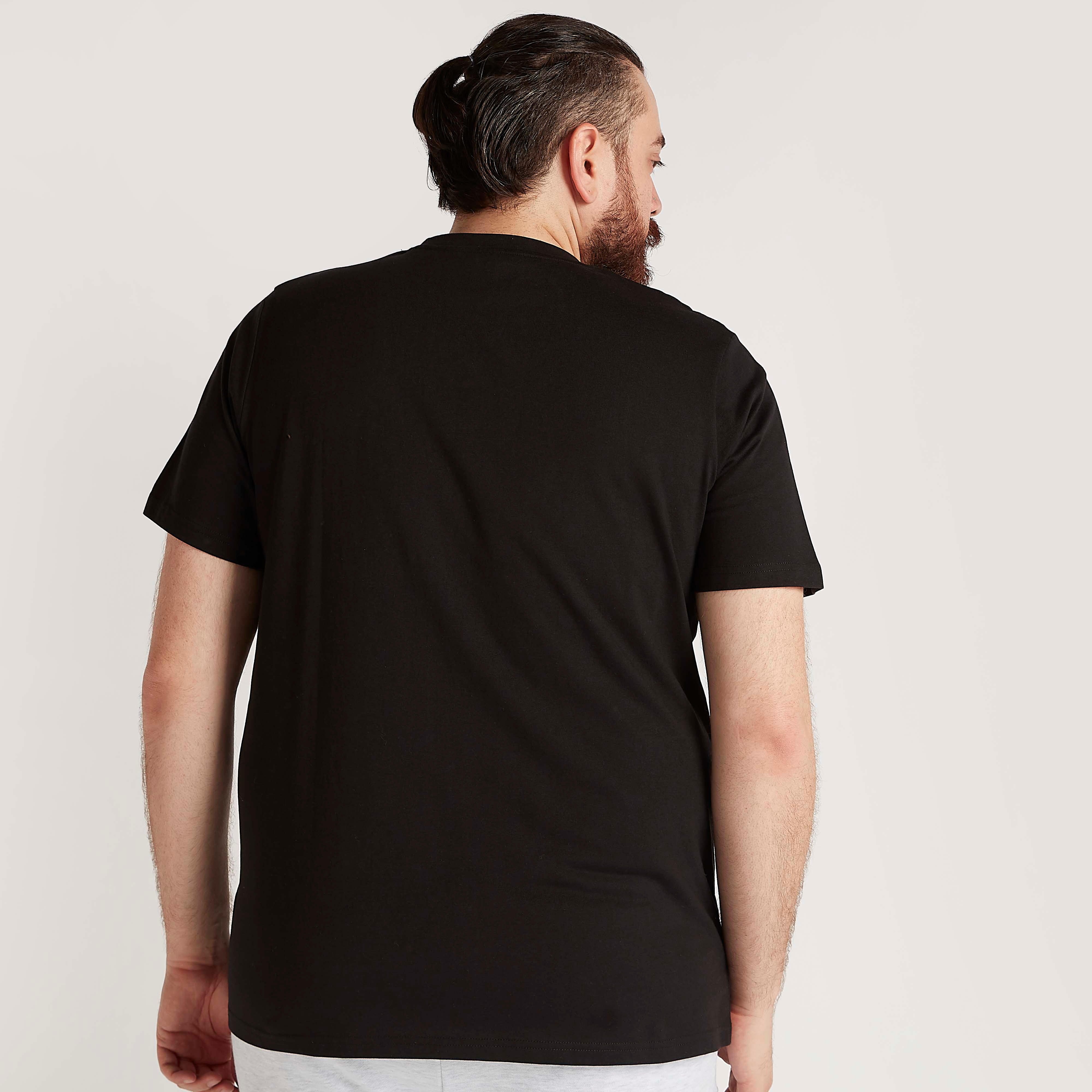 تيشيرت بياقة ضيّقة وأكمام قصيرة وطبعات-men-clothing-tshirtsandpolos-tshirts-image-1