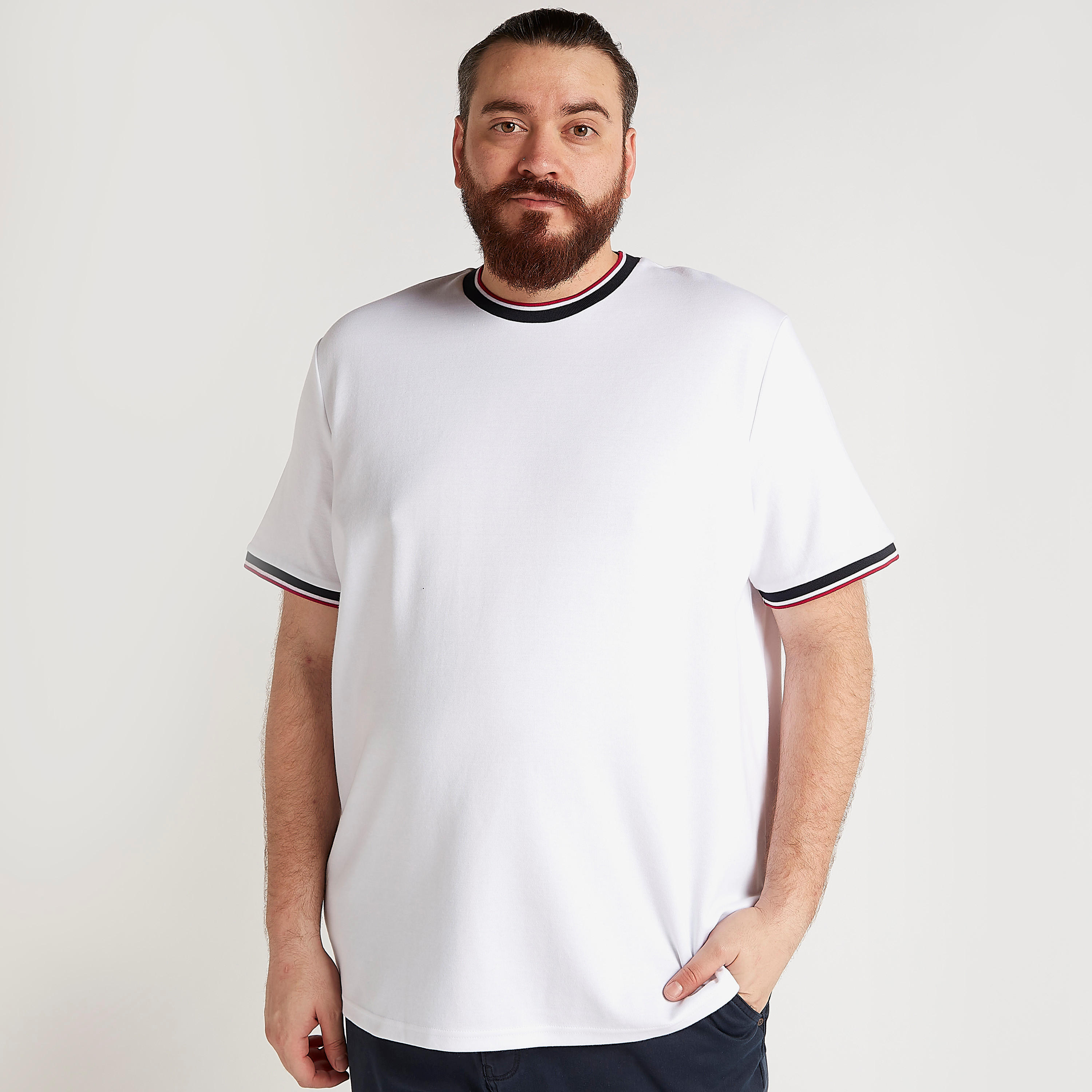 تيشيرت سادة بياقة ضيّقة وأكمام قصيرة-men-clothing-tshirtsandpolos-tshirts-image-4