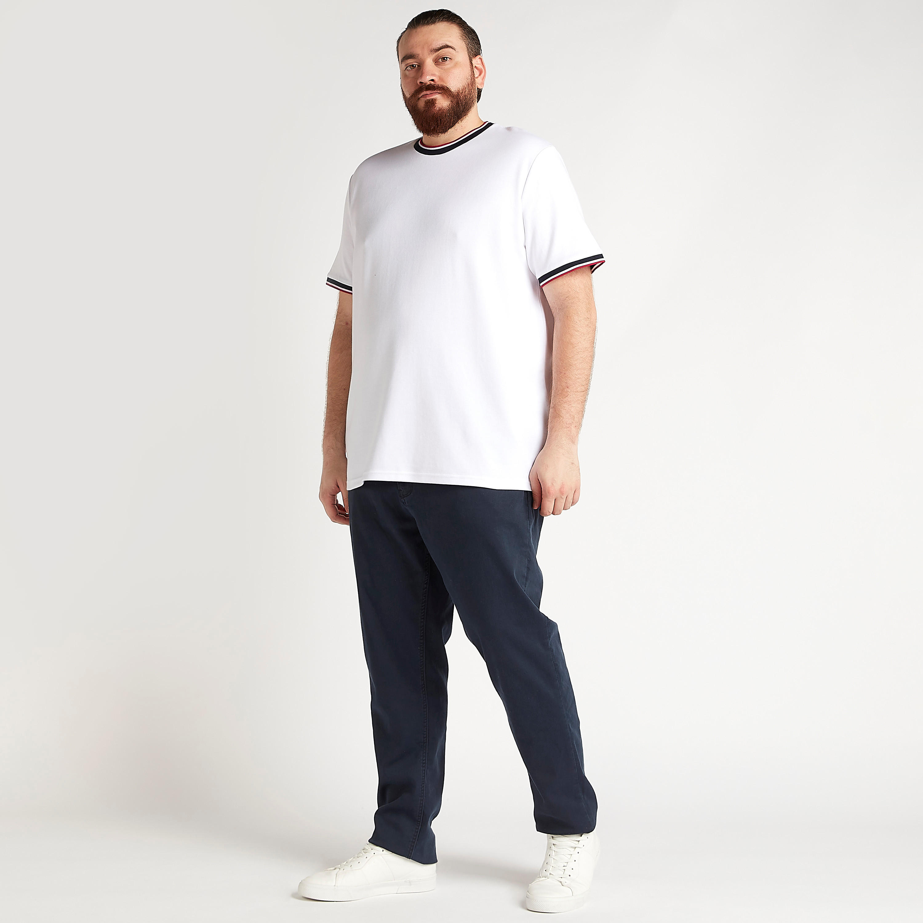 تيشيرت سادة بياقة ضيّقة وأكمام قصيرة-men-clothing-tshirtsandpolos-tshirts-image-3