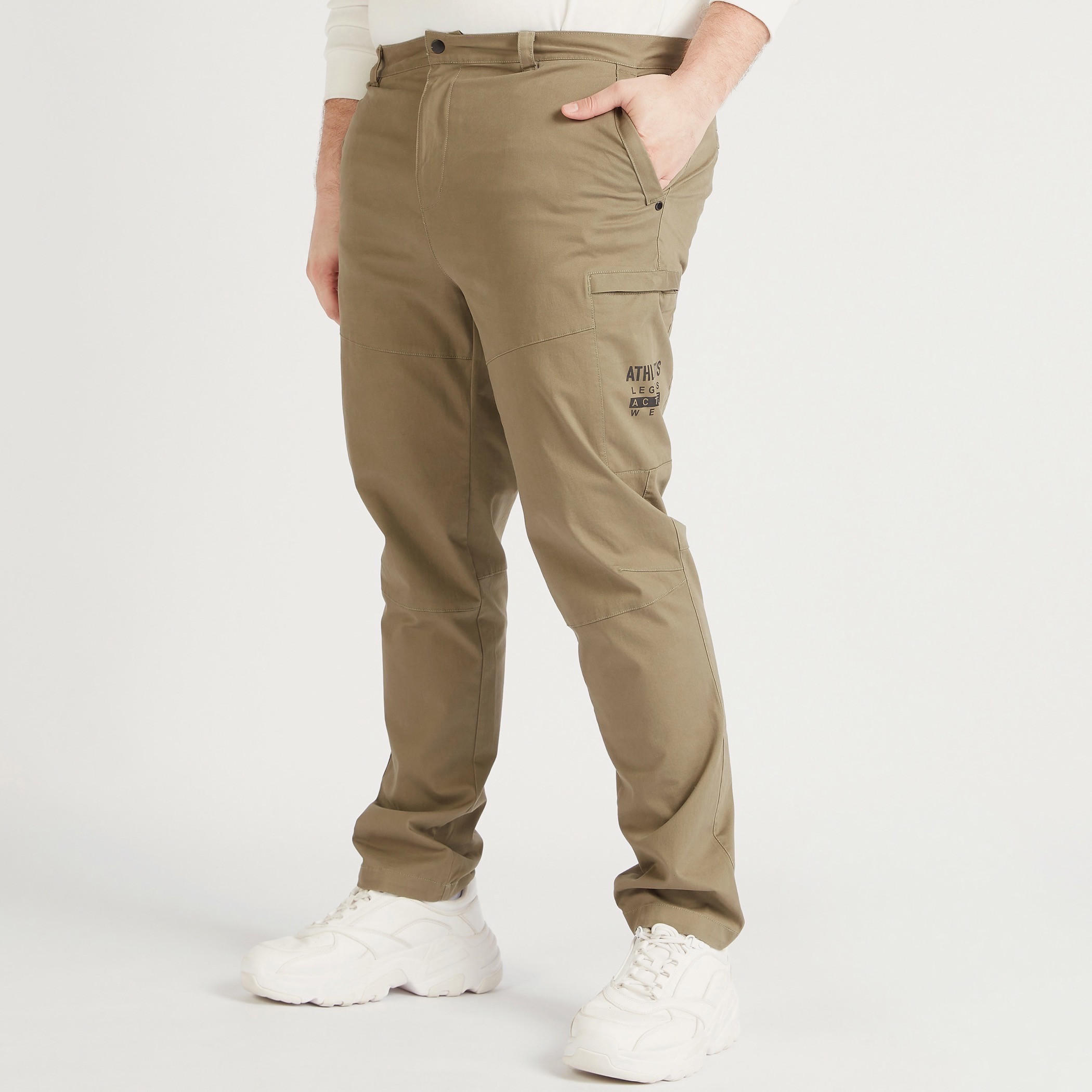بنطلون سادة بخصر متوسّط الارتفاع وزر إغلاق-men-clothing-bottoms-trousersandchinos-trousers-image-4