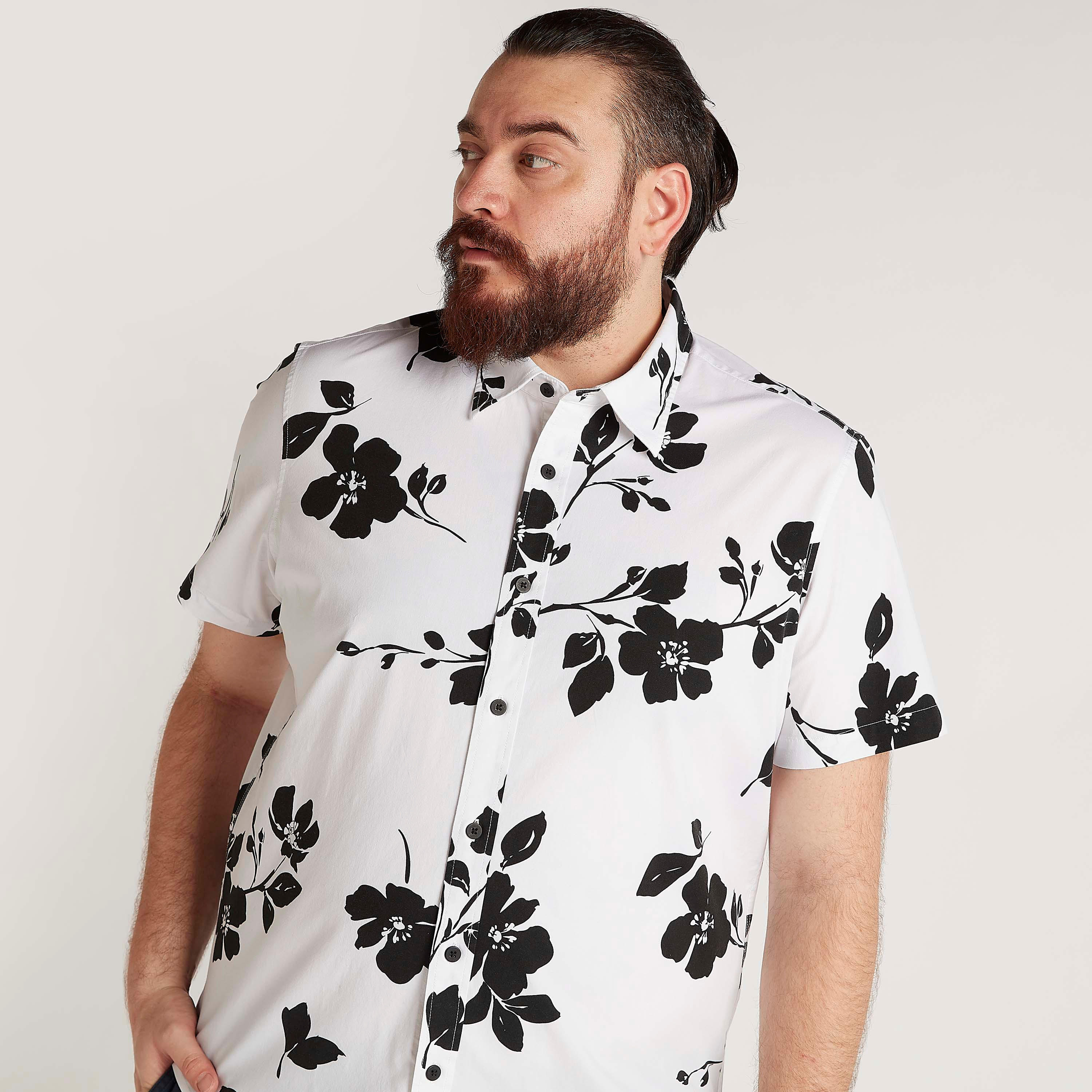 قميص بطبعات أزهار وأكمام قصيرة-men-clothing-shirts-image-5