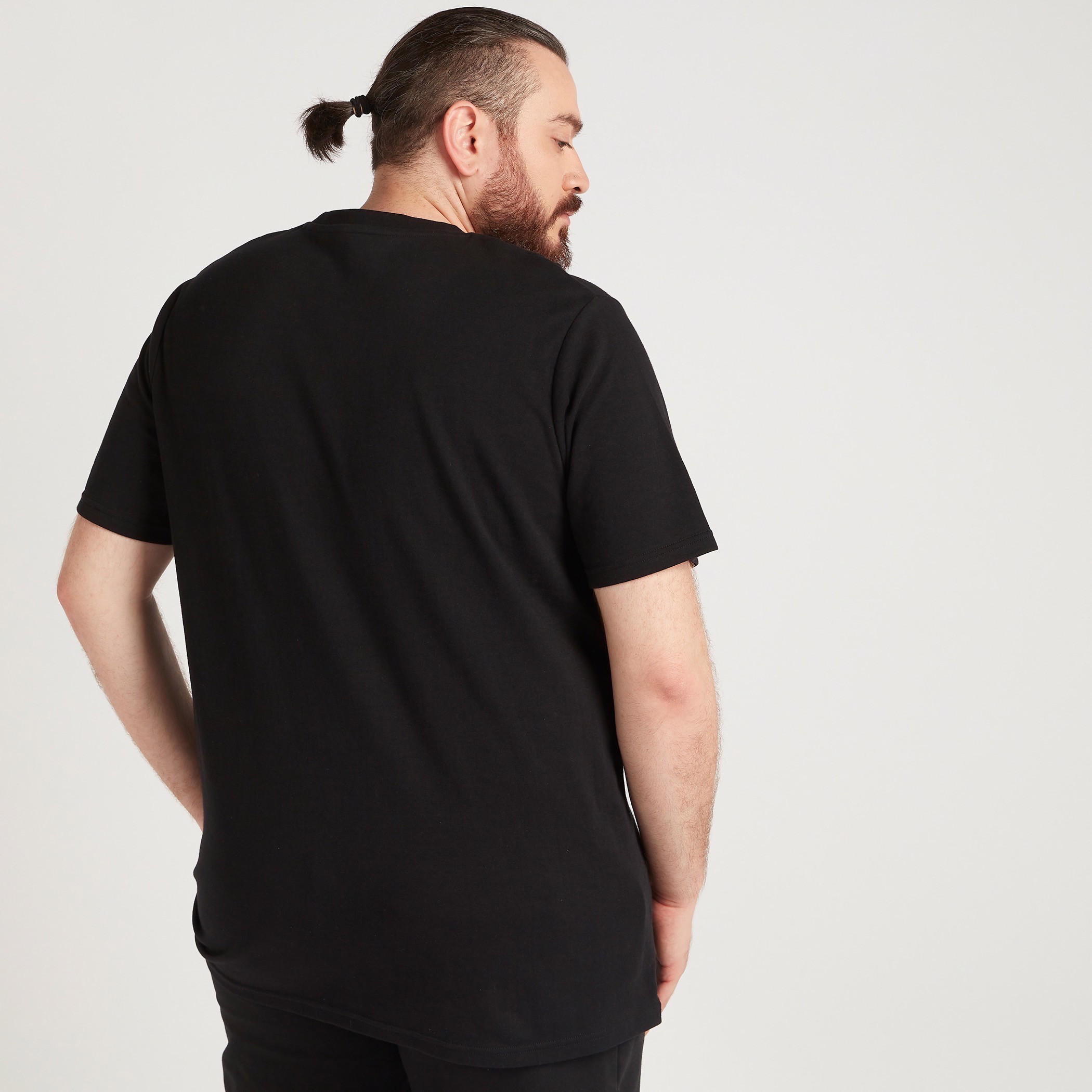 تيشيرت مقلّم بياقة ضيّقة وأكمام قصيرة-men-clothing-tshirtsandpolos-tshirts-image-4