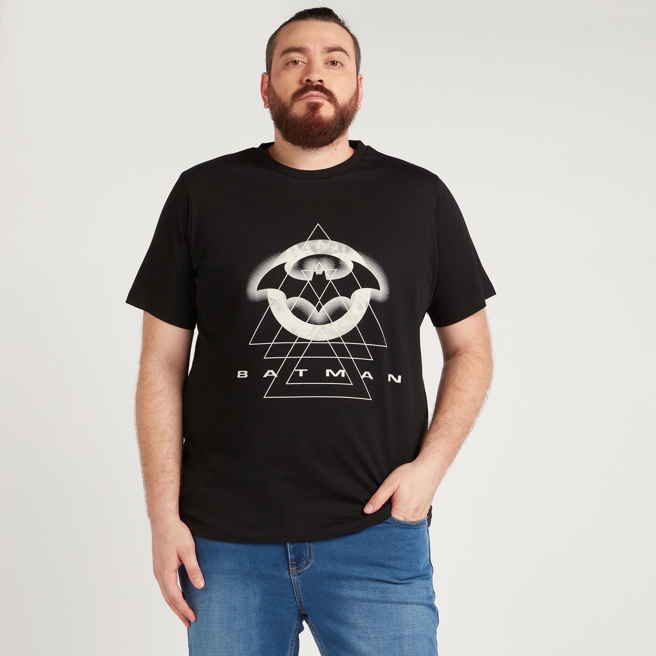 تيشيرت بياقة ضيّقة وأكمام قصيرة وطبعات باتمان-men-clothing-tshirtsandpolos-tshirts-image-1