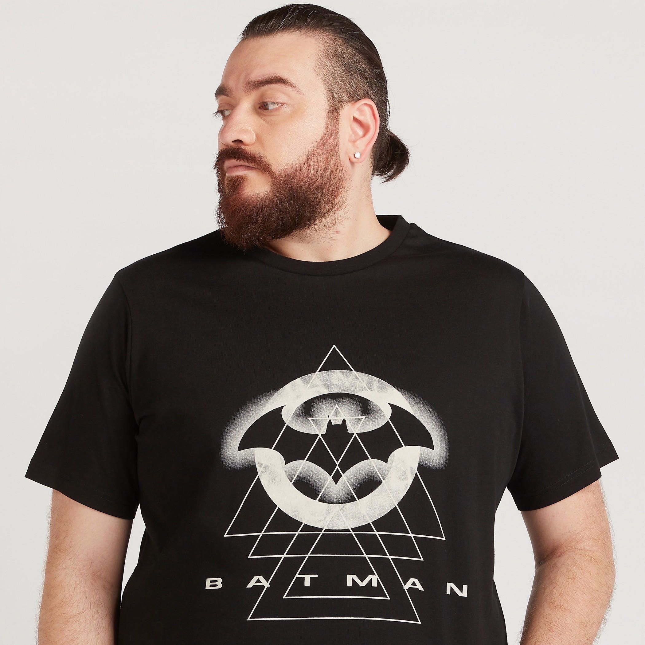 تيشيرت بياقة ضيّقة وأكمام قصيرة وطبعات باتمان-men-clothing-tshirtsandpolos-tshirts-image-3