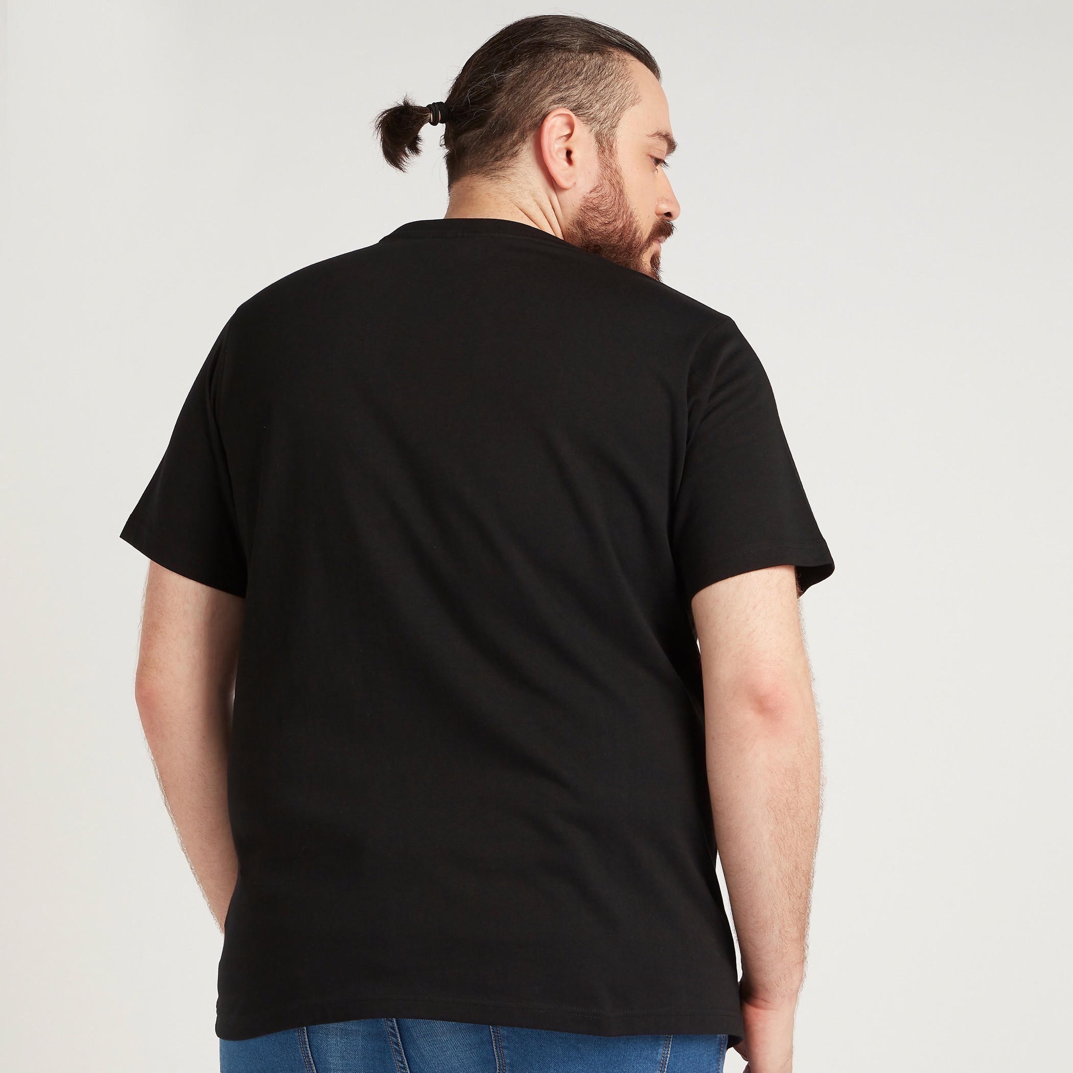 تيشيرت بياقة ضيّقة وأكمام قصيرة وطبعات باتمان-men-clothing-tshirtsandpolos-tshirts-image-4