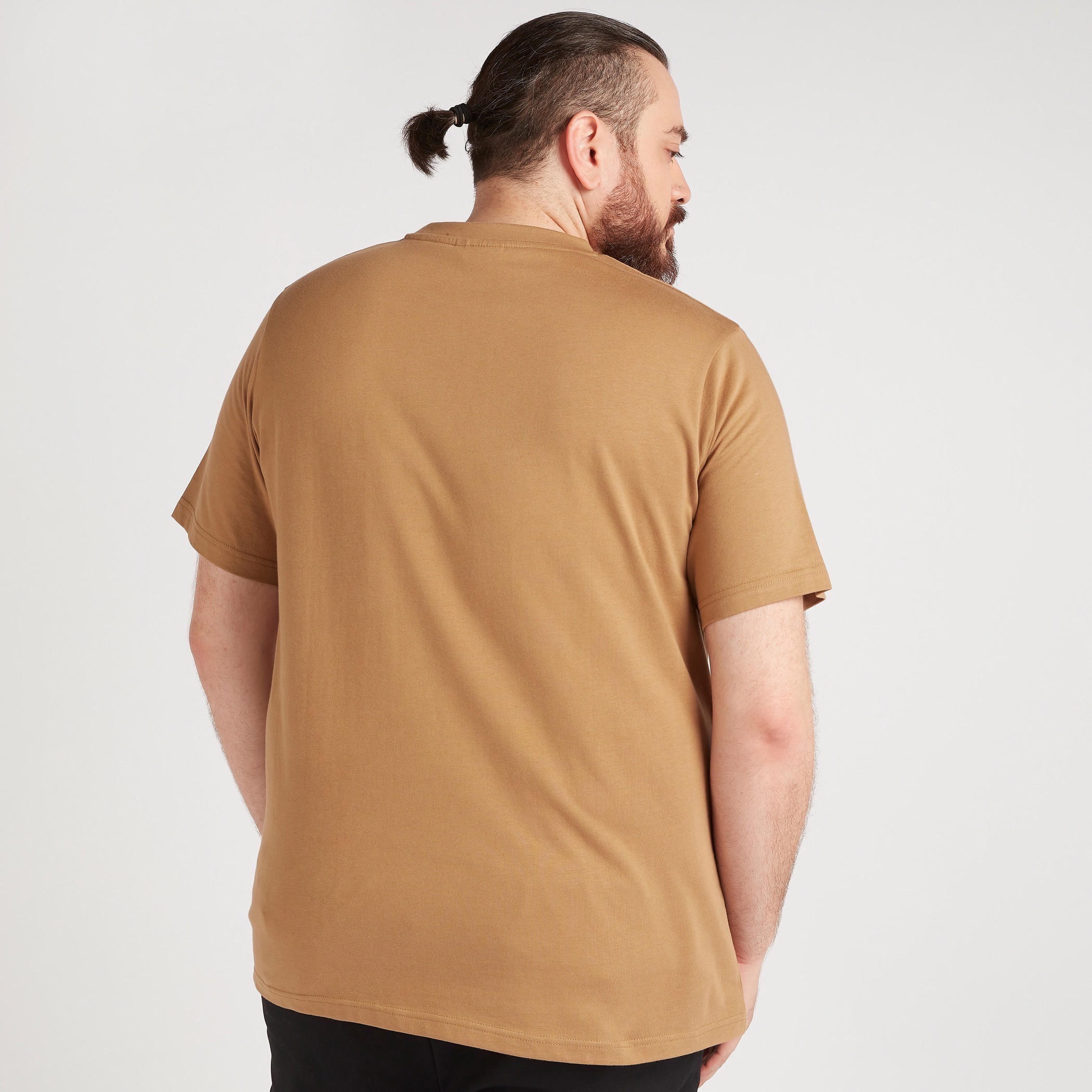 تيشيرت بياقة ضيقة وأكمام قصيرة وطبعات باتمان-men-clothing-tshirtsandpolos-tshirts-image-1