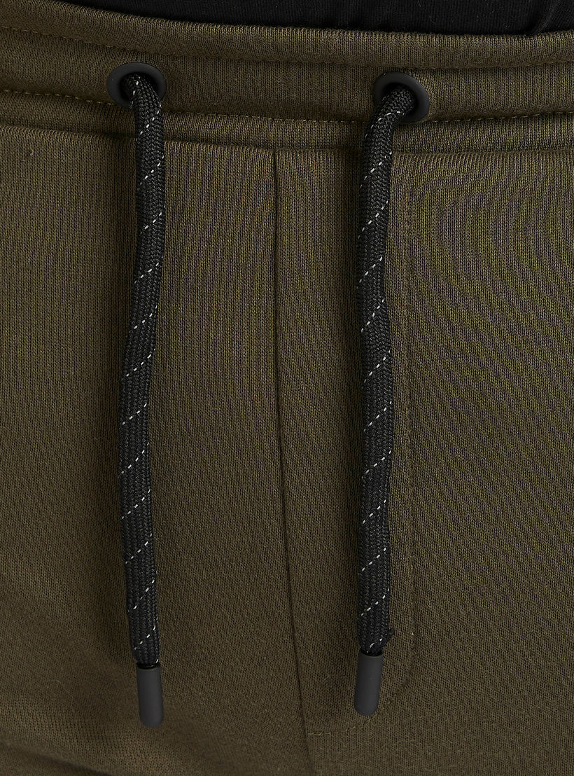 بنطلون رياضي سادة برباط إغلاق-men-clothing-bottoms-joggers-image-3