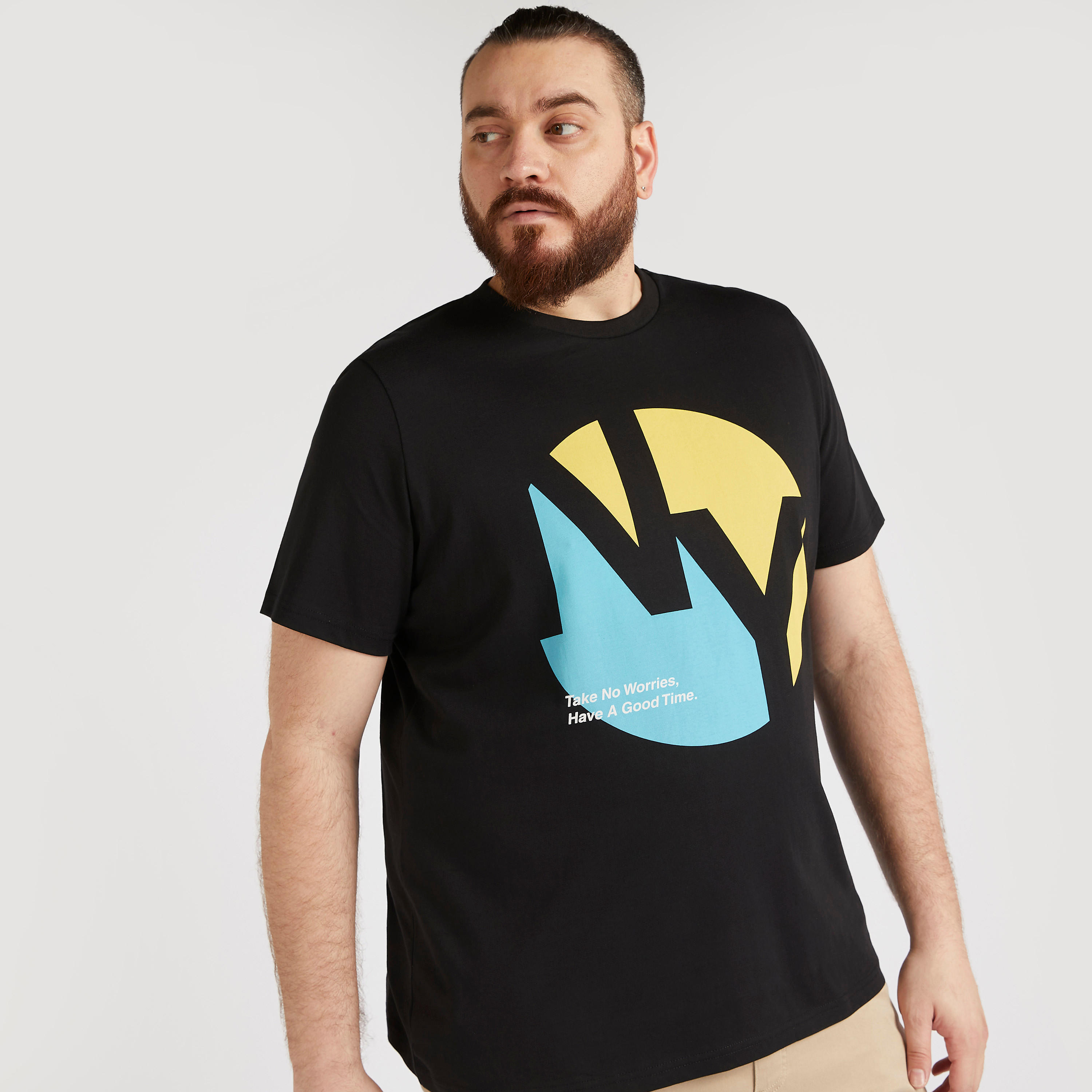 تيشيرت بياقة ضيّقة وأكمام قصيرة وطبعات-men-clothing-tshirtsandpolos-tshirts-image-4