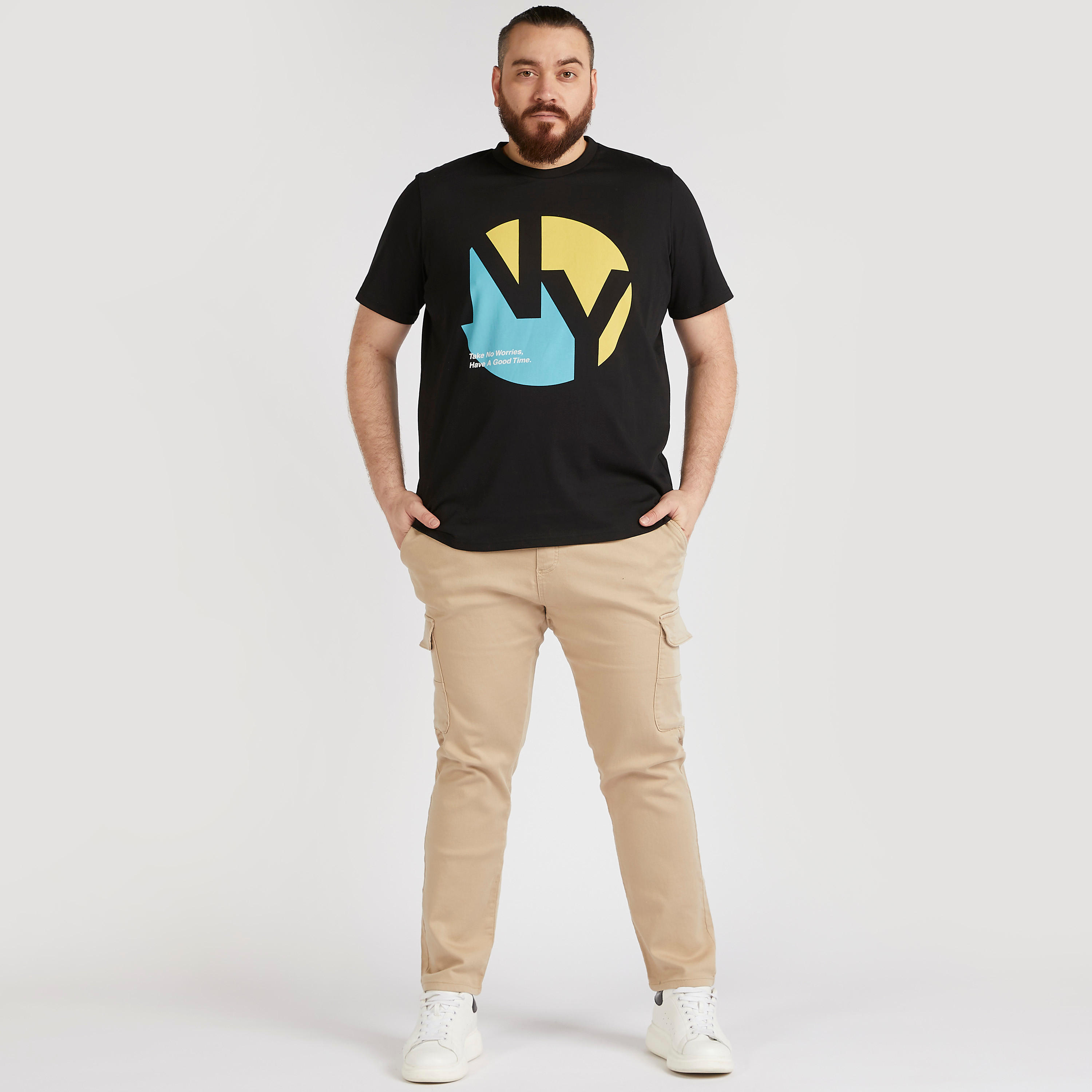 تيشيرت بياقة ضيّقة وأكمام قصيرة وطبعات-men-clothing-tshirtsandpolos-tshirts-image-3
