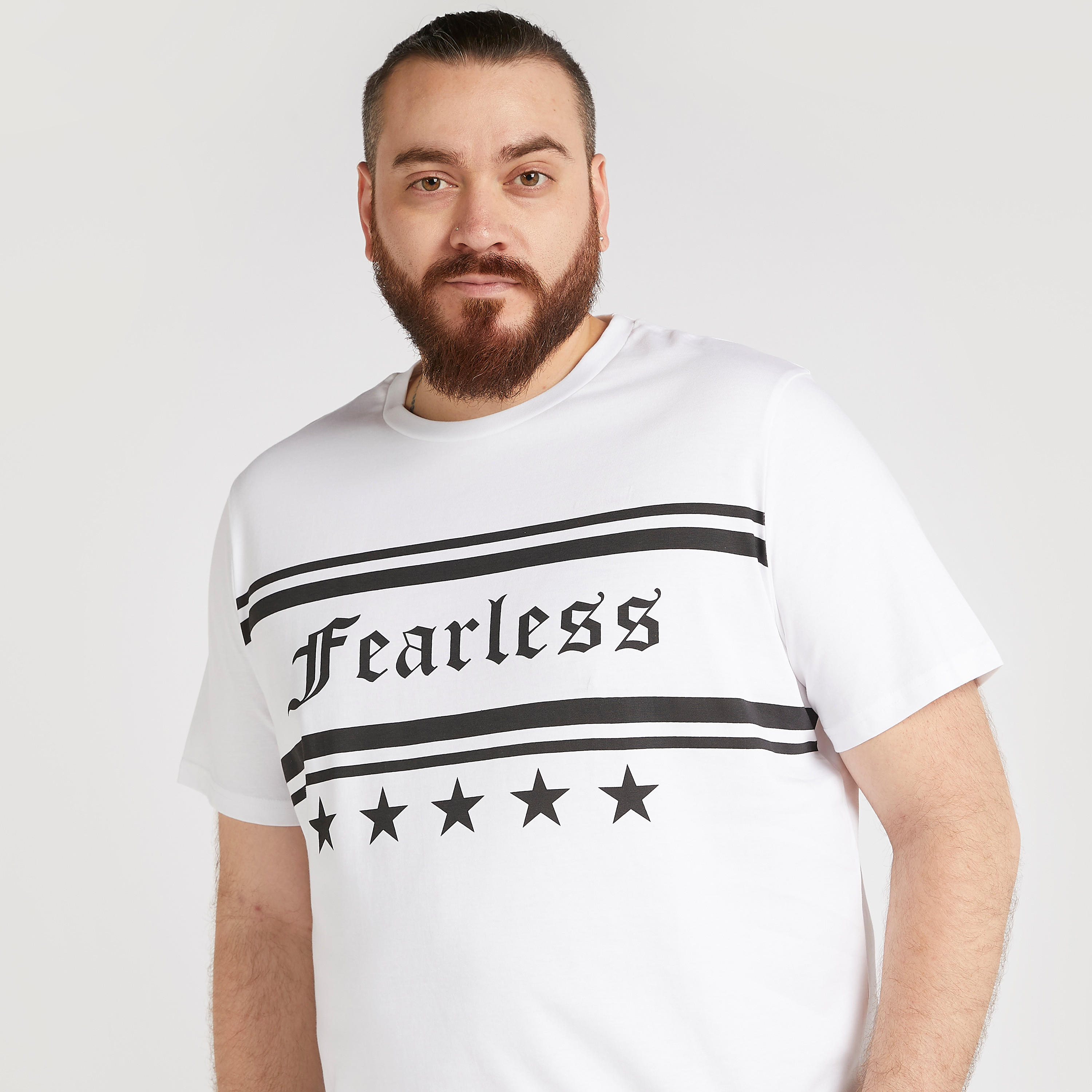 تيشيرت بياقة ضيّقة وأكمام قصيرة وطبعات-men-clothing-tshirtsandpolos-tshirts-image-1