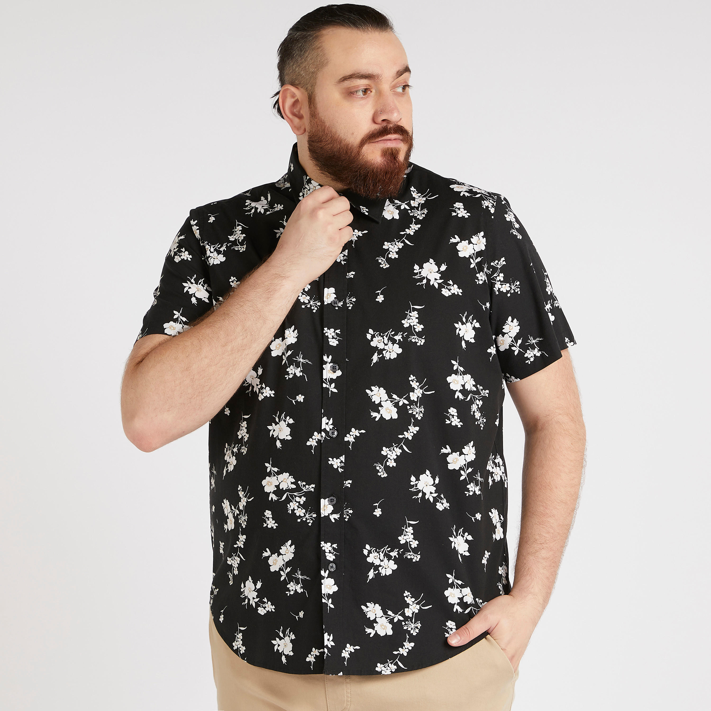 قميص بطبعات أزهار وأكمام قصيرة-men-clothing-shirts-image-4