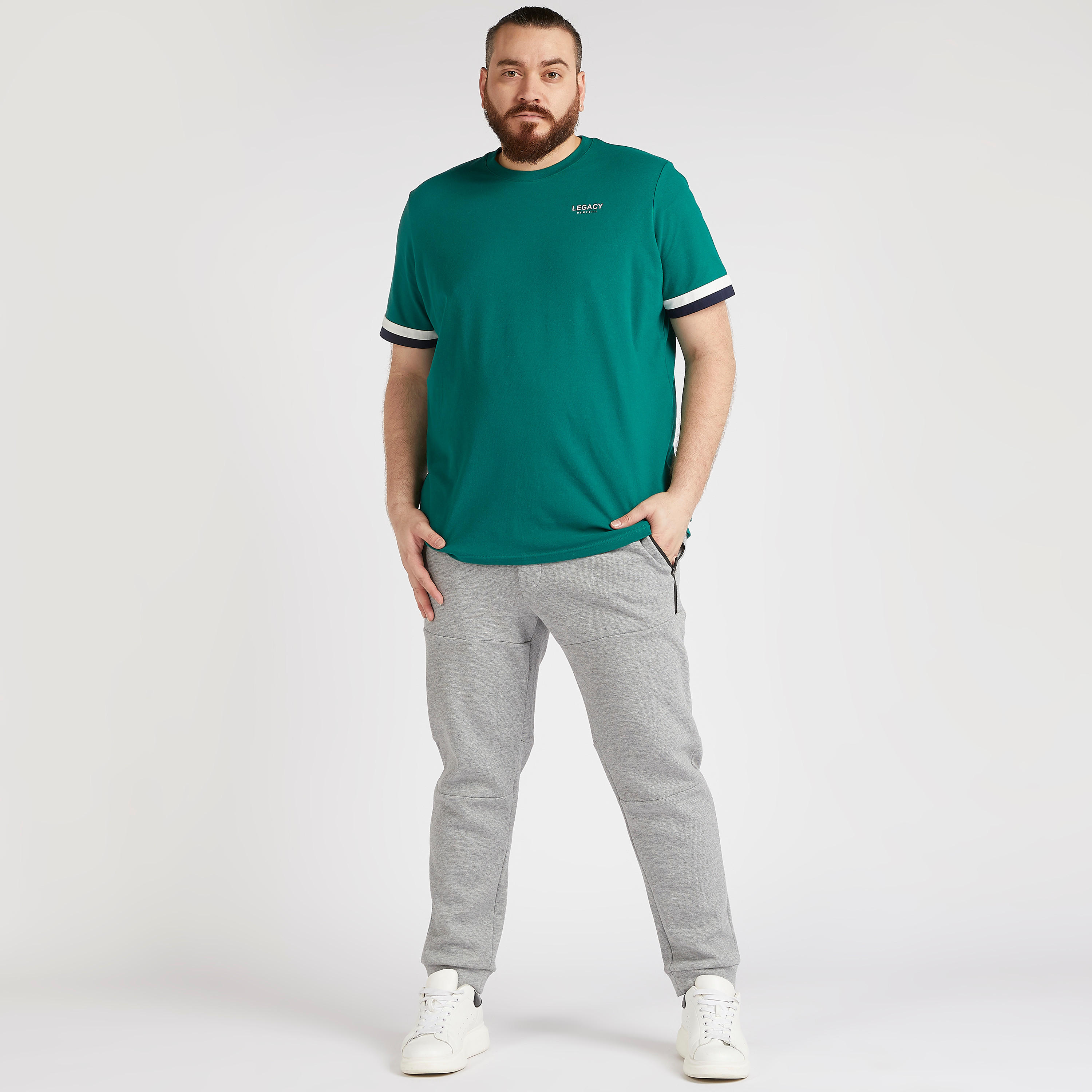 بنطلون رياضي سادة بخصر متوسّط الارتفاع وجيوب بسحّاب-men-clothing-bottoms-joggers-image-4