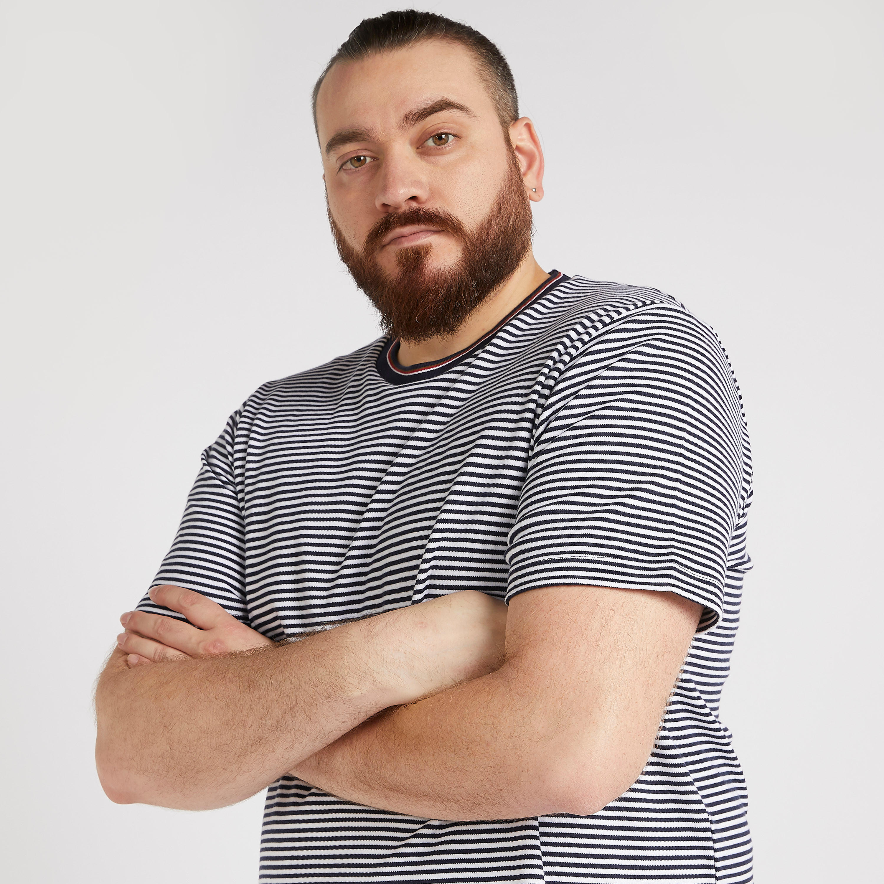 تيشيرت مخطّط بياقة ضيّقة وأكمام قصيرة-men-clothing-tshirtsandpolos-tshirts-image-4