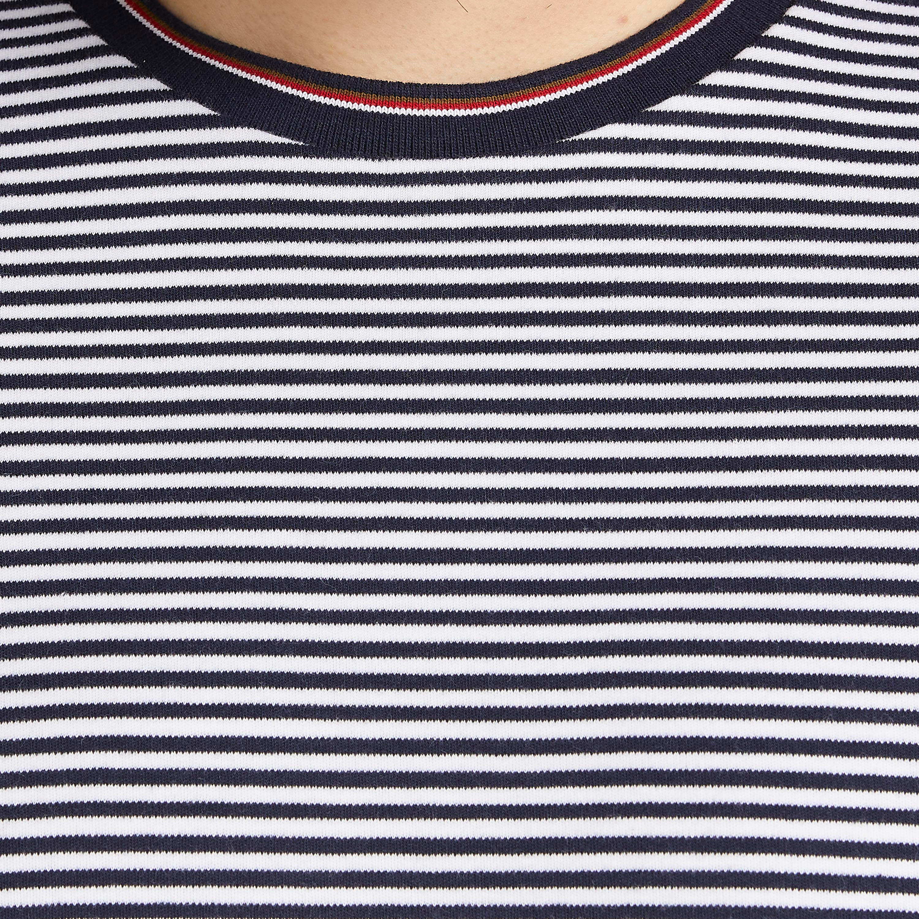 تيشيرت مخطّط بياقة ضيّقة وأكمام قصيرة-men-clothing-tshirtsandpolos-tshirts-image-2