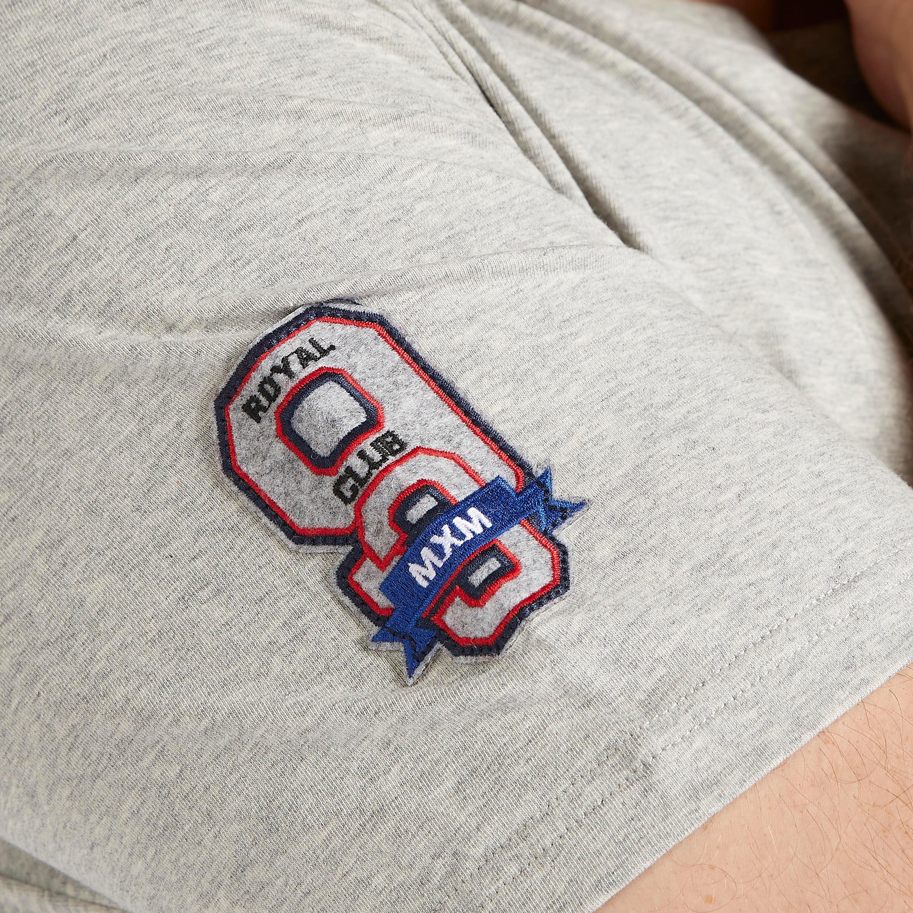 تيشيرت بياقة ضيّقة وتفاصيل مزخرفة-men-clothing-tshirtsandpolos-tshirts-image-6