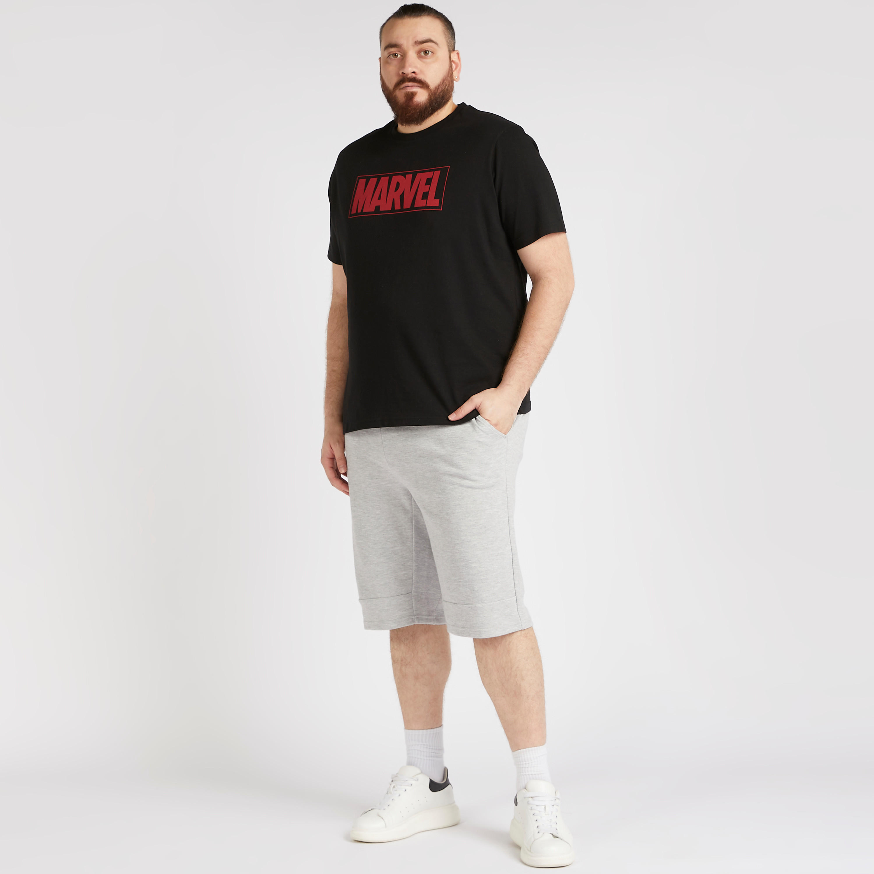 شورت سادة بخصر متوسط الارتفاع وجيوب بسحّاب-men-clothing-bottoms-shorts-image-6
