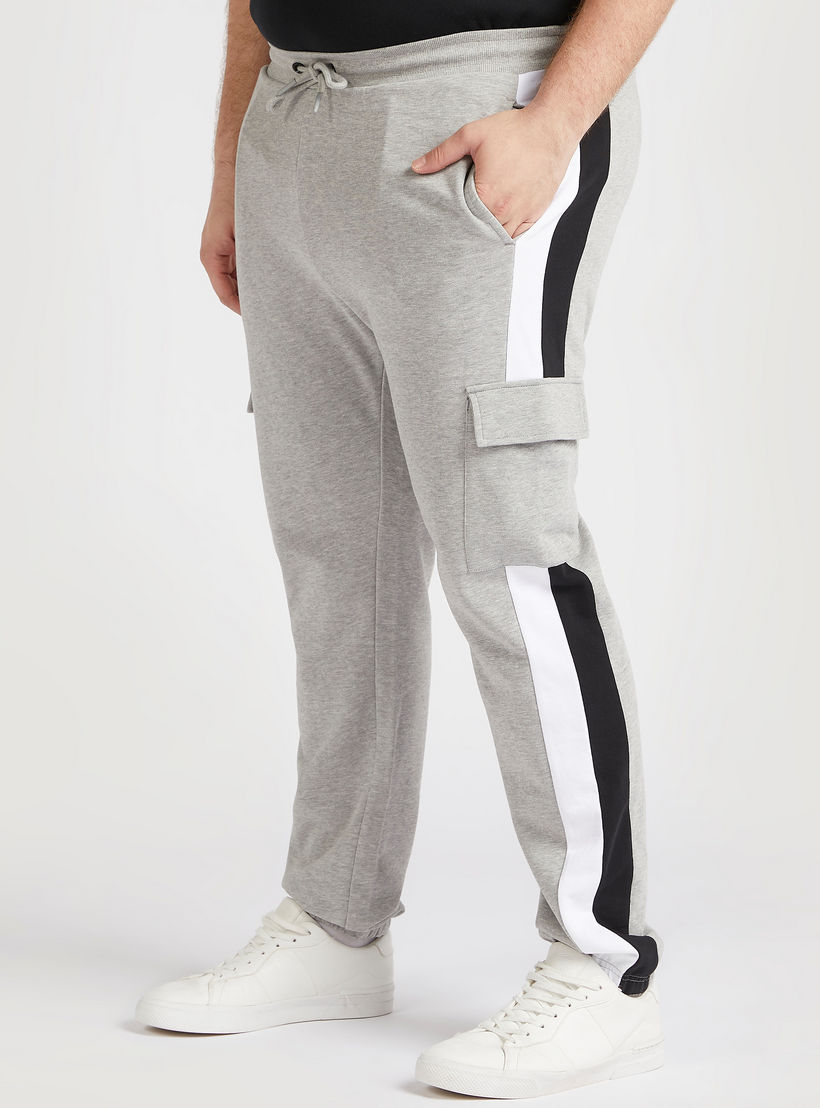 Solid Joggers with Cargo Pockets and Drawstring Closure-men-clothing-bottoms-joggers-image-1