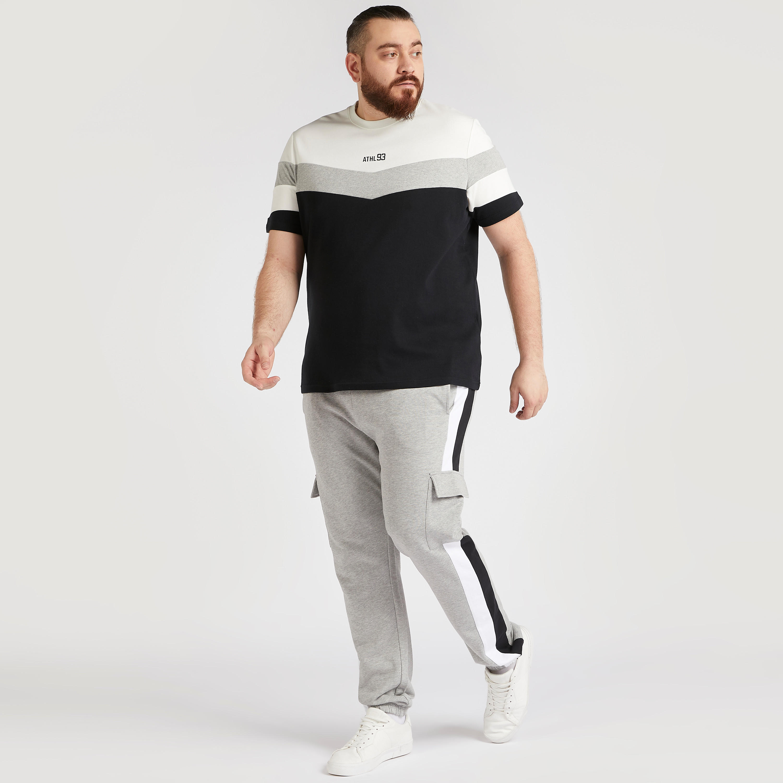 Solid Joggers with Cargo Pockets and Drawstring Closure-men-clothing-bottoms-joggers-image-2