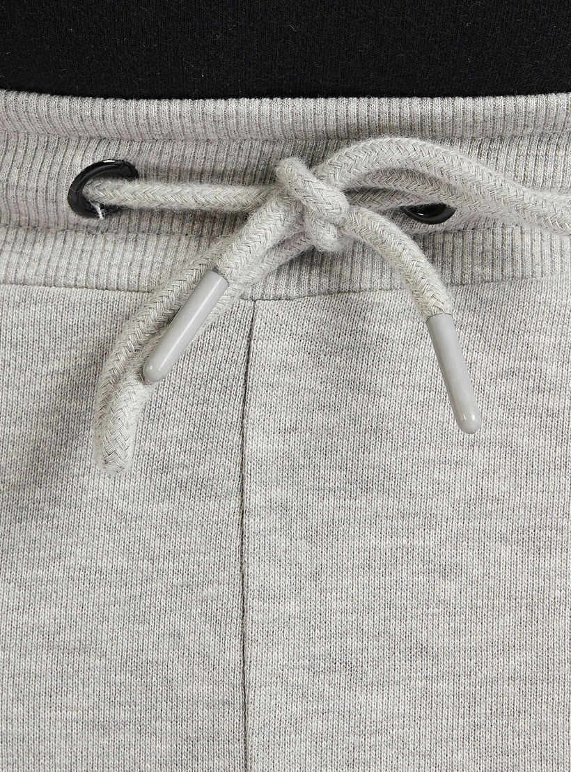 Solid Joggers with Cargo Pockets and Drawstring Closure-men-clothing-bottoms-joggers-image-3