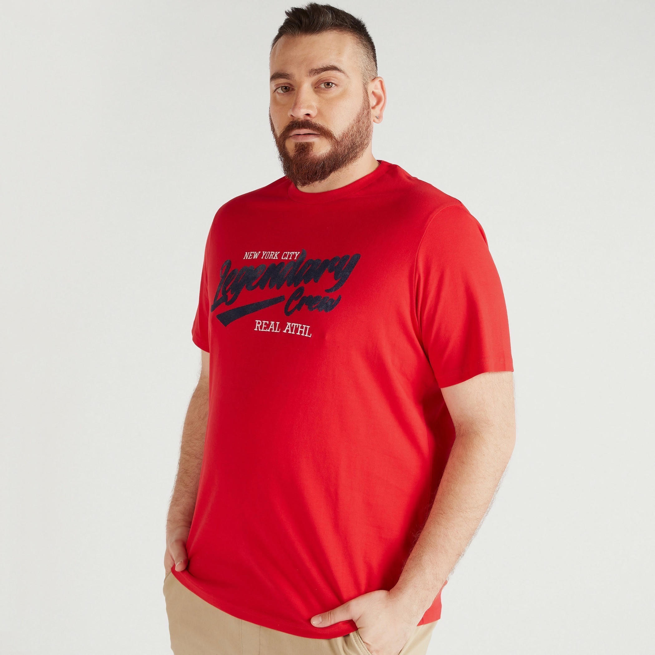 تيشيرت بياقة ضيّقة وأكمام قصيرة وطبعات-men-clothing-tshirtsandpolos-tshirts-image-1