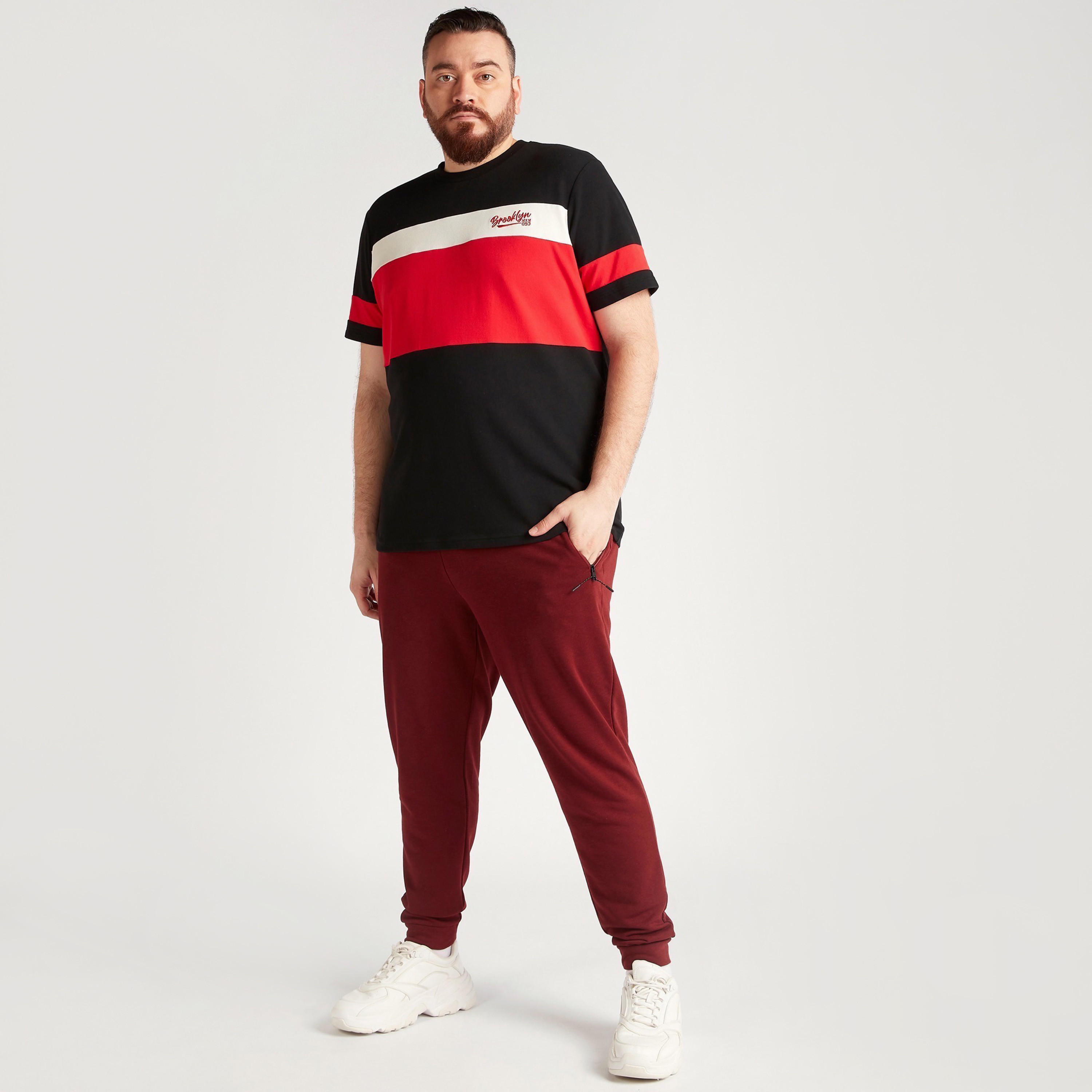 Solid Joggers with Drawstring Closure and Pockets-men-clothing-bottoms-joggers-image-2