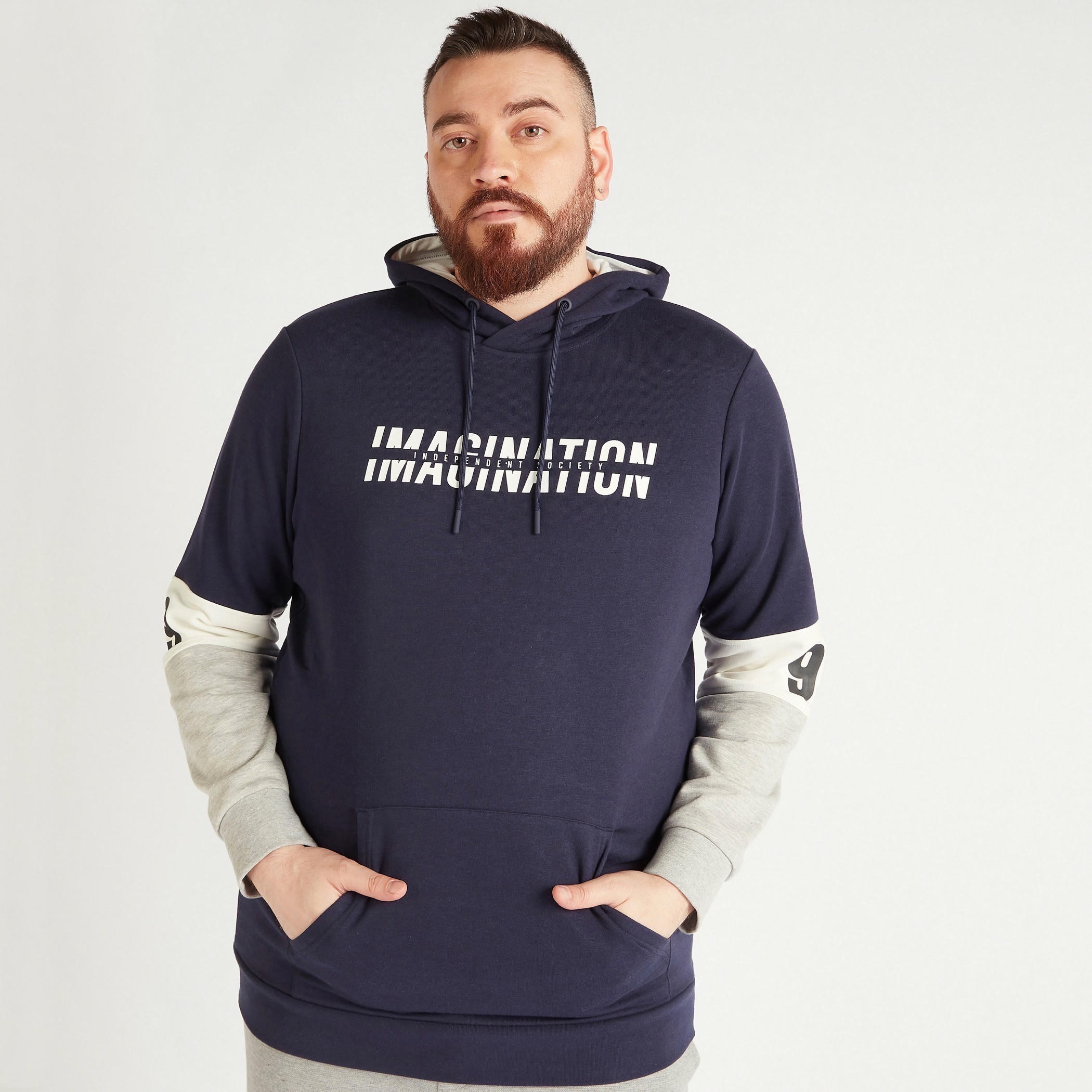 هودي بطبعات وأكمام طويلة وجيوب كنغر-men-winterwear-hoodiesandsweatshirts-image-5