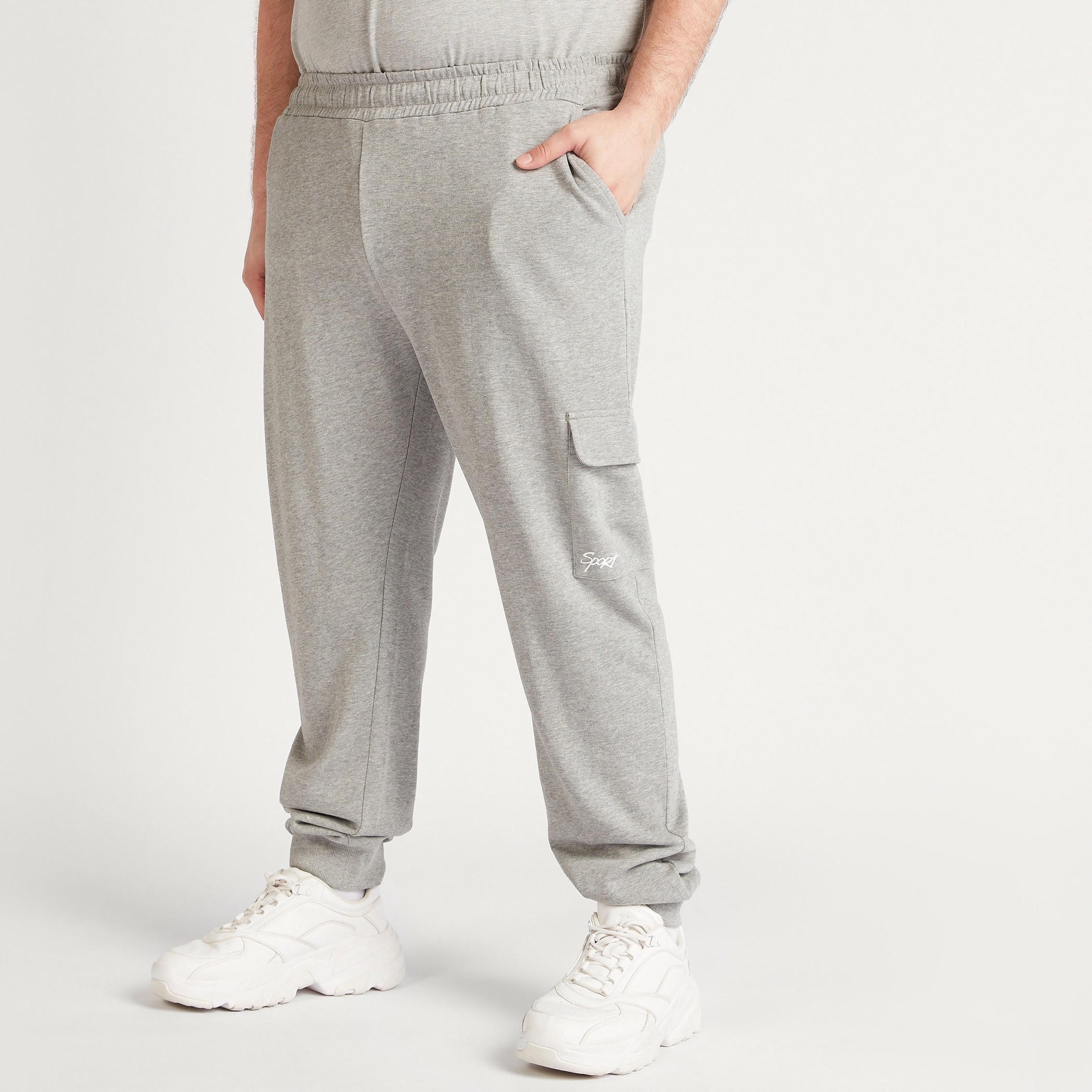بنطلون رياضي سادة برباط إغلاق وجيوب-men-clothing-bottoms-joggers-image-6